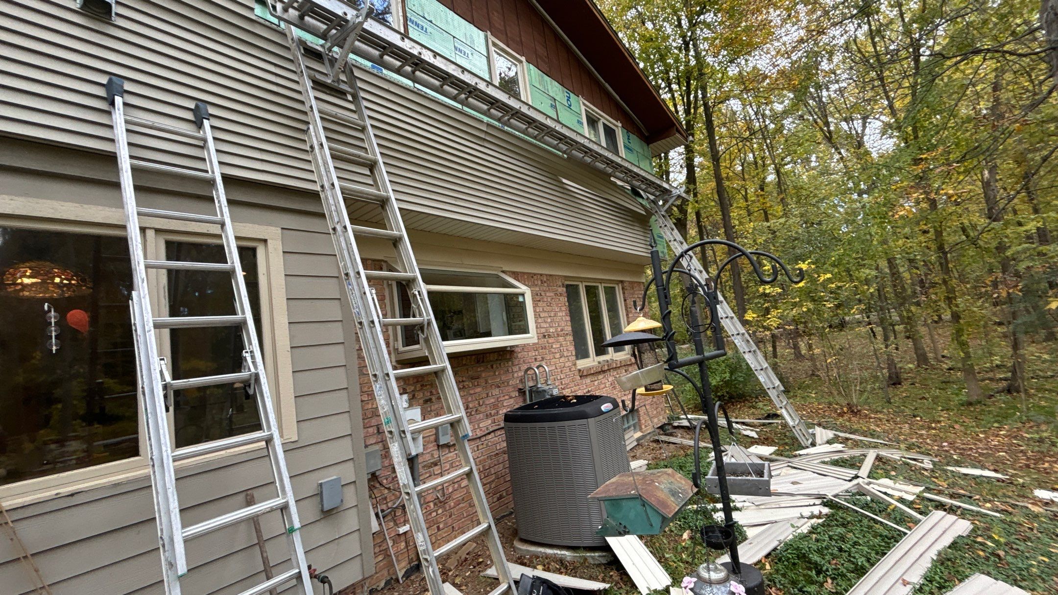 Siding Replacement using Alside Charter Oak D4.5" by 180 Contractors