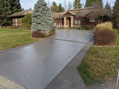 Driveway using Penntek Evolution System and Echo 1/4" Chip