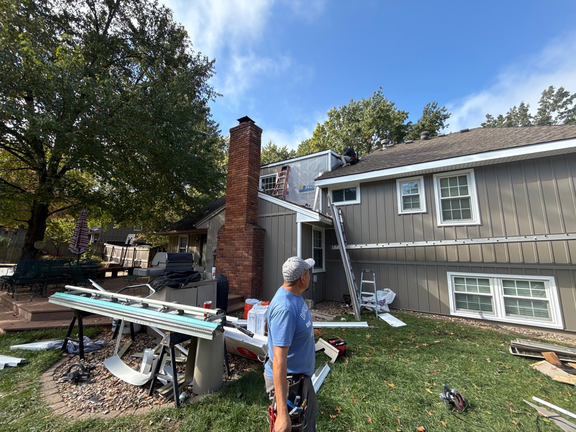 Complete Kansas City Exterior Remodel With IKO Roofing and Craneboard Siding by EEC Windows, Siding & Roofing
