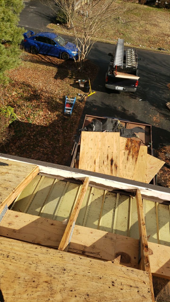 Manassas: CertainTeed Landmark Designer Shingles in Charcoal Black by RM Banning, Inc.