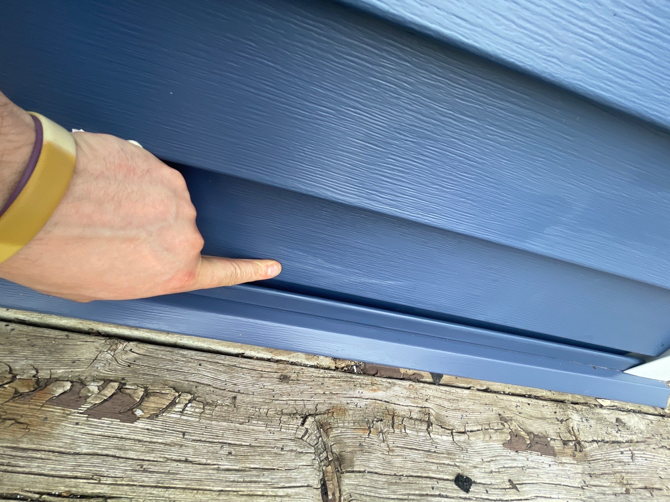Siding Replacement using CertainTeed Restoration Classis D4 by 180 Contractors