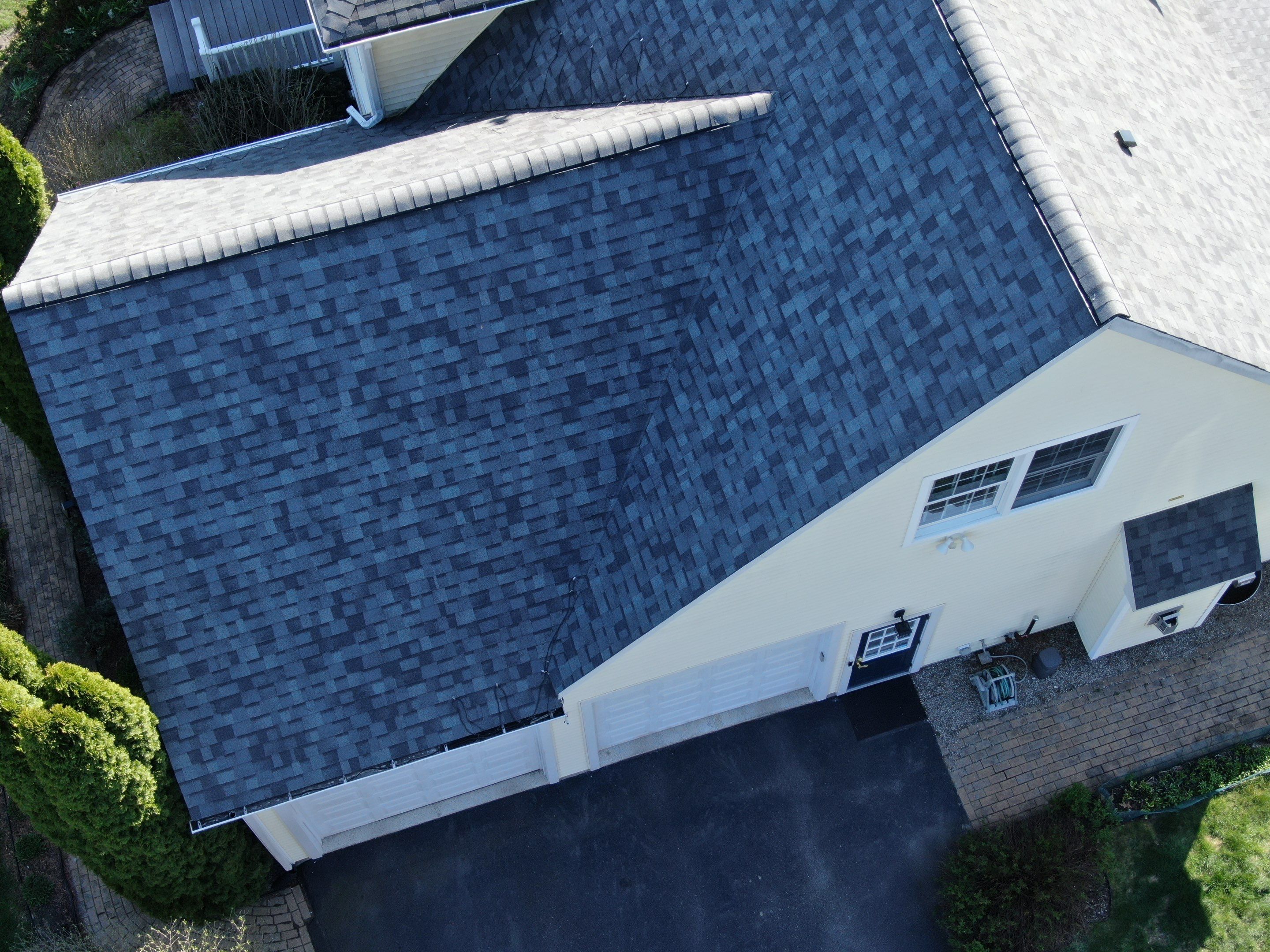 Roof Replacement in Littleton, MA by Mighty Dog Roofing of Greater Middlesex County