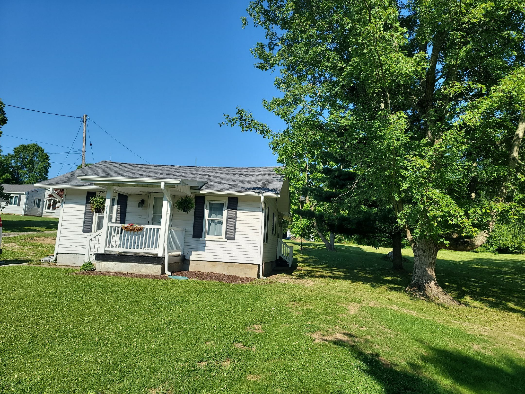 ATLAS PINNACLE COLOR: SCOTCHGARD PEWTER by Eagle Eye Roofing