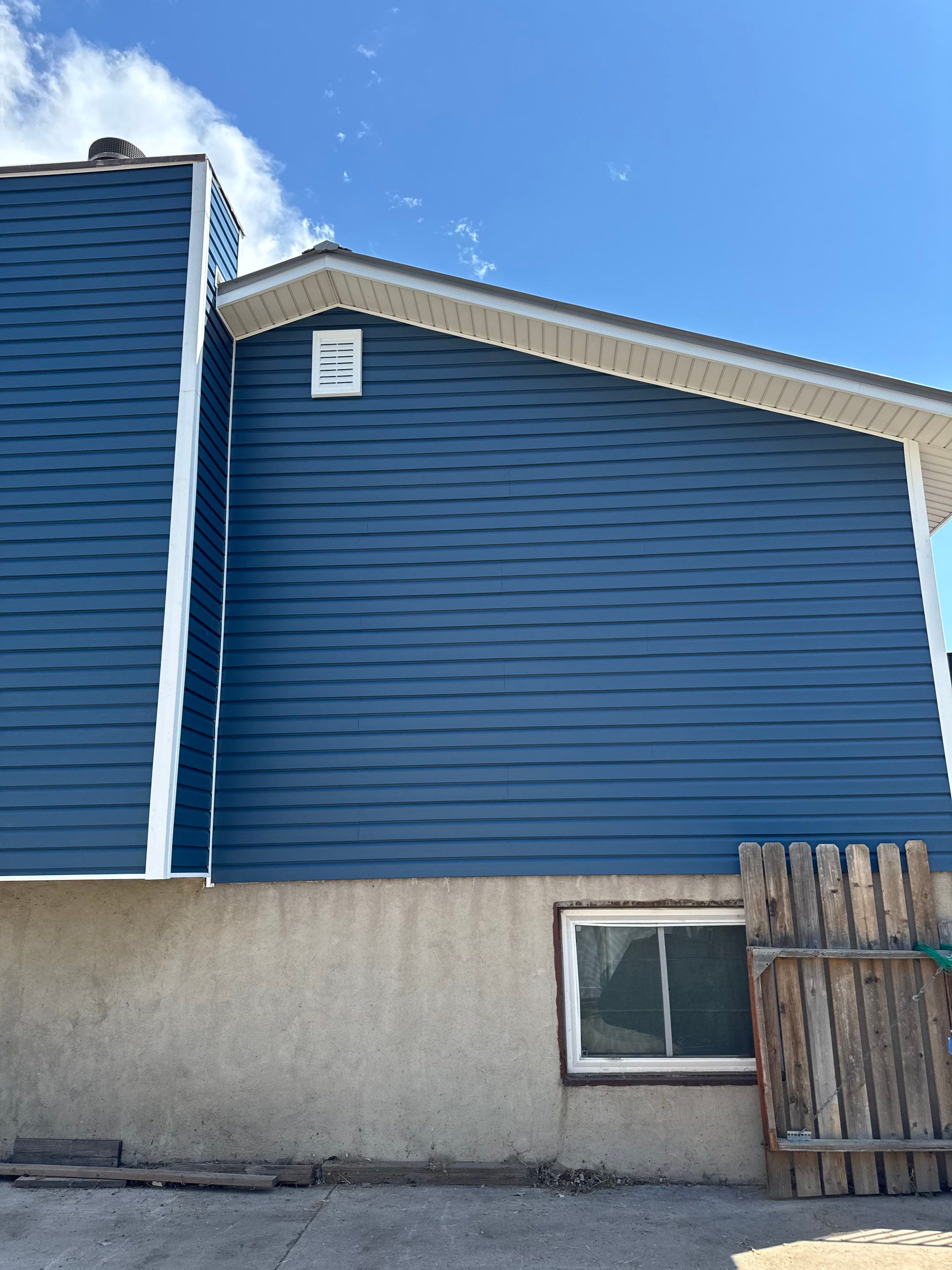 Orem | Complete Mastic Vinyl Overhaul | Bayou & White Accents by Ideal Siding Utah