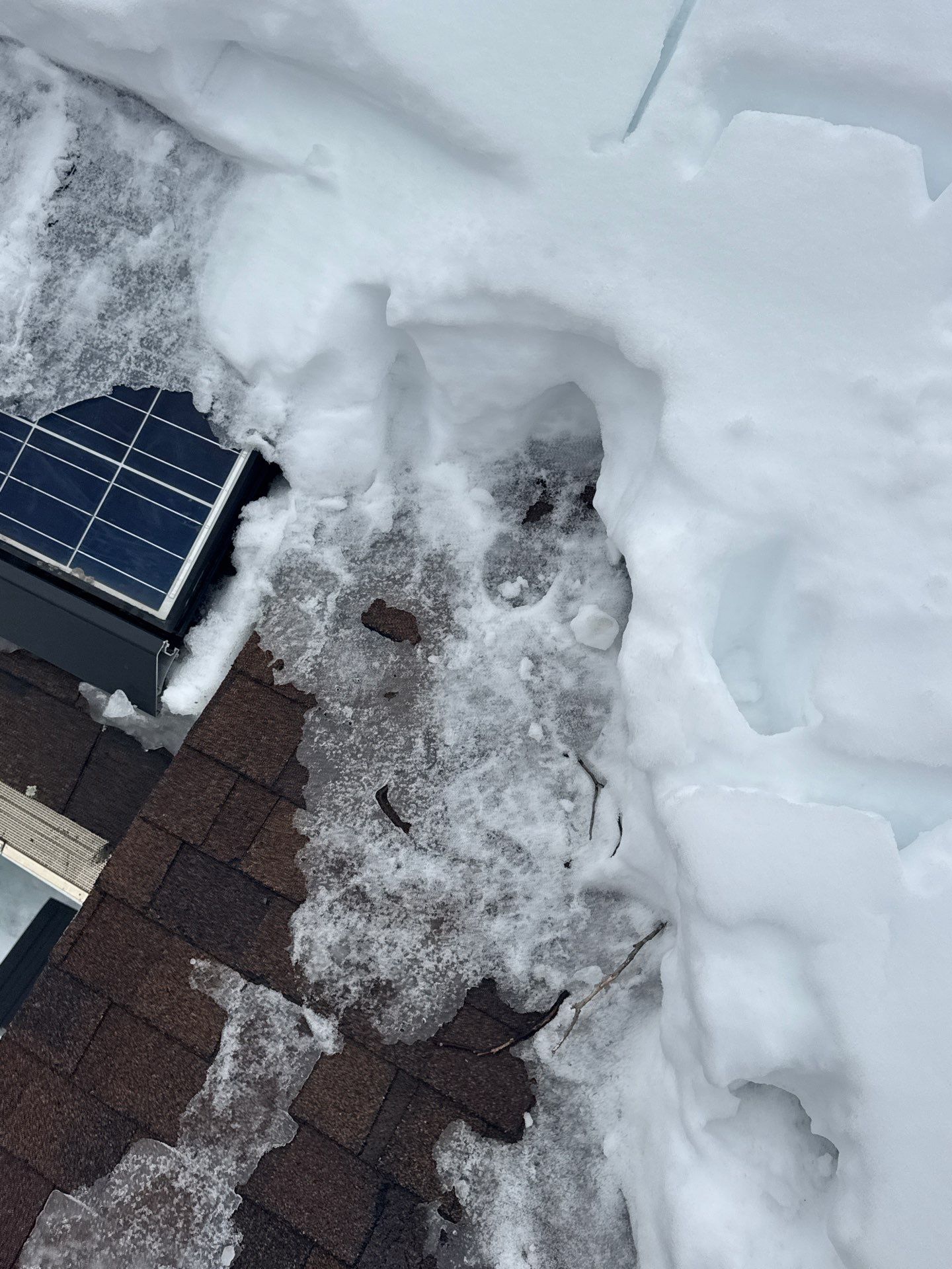 Ice Dam Removal & Snow Removal in Woburn, MA by Mighty Dog Roofing of Greater Middlesex County