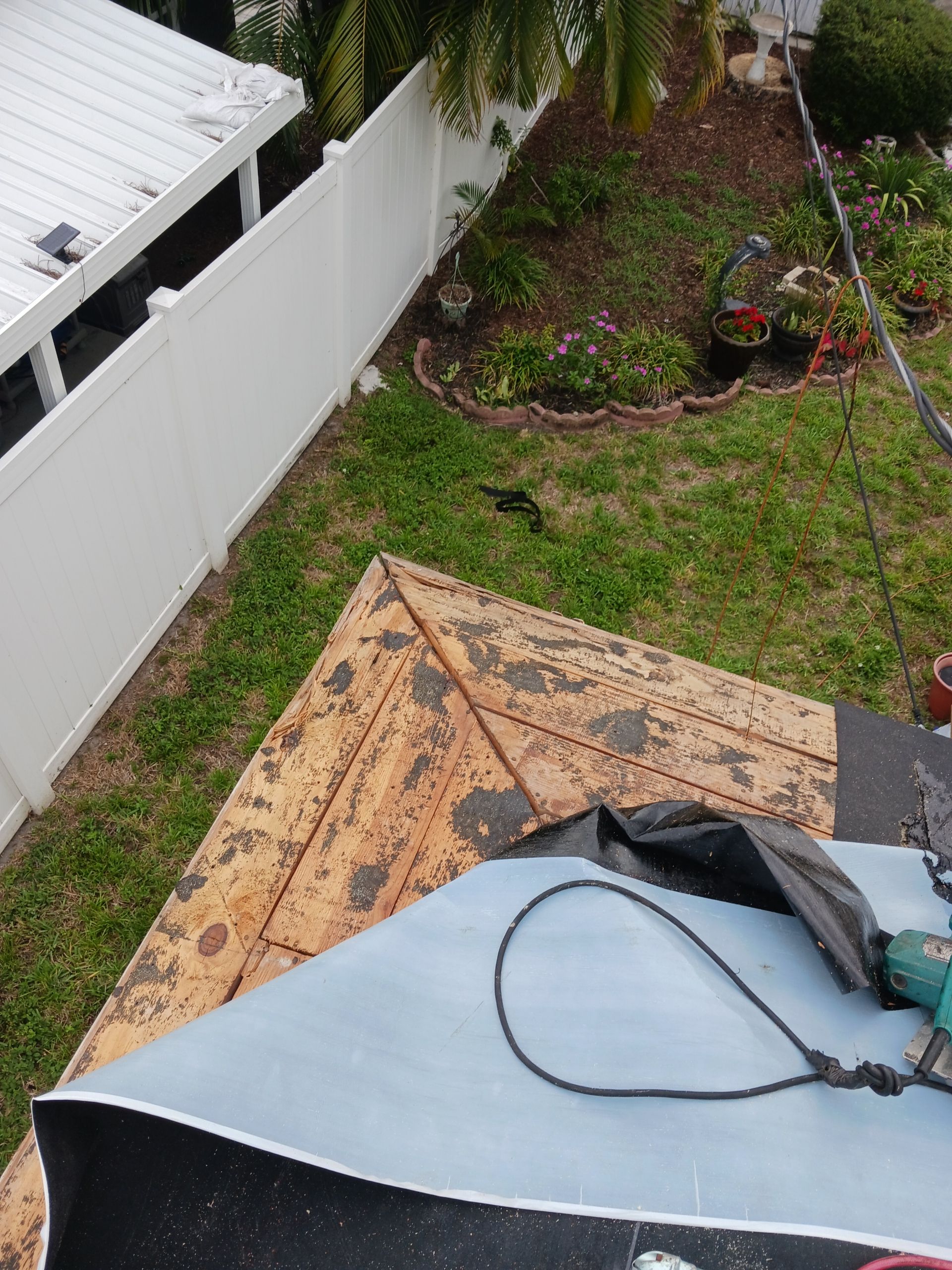 Project in St. Petersburg 33714 by Mitchell Roofing Company LLC 