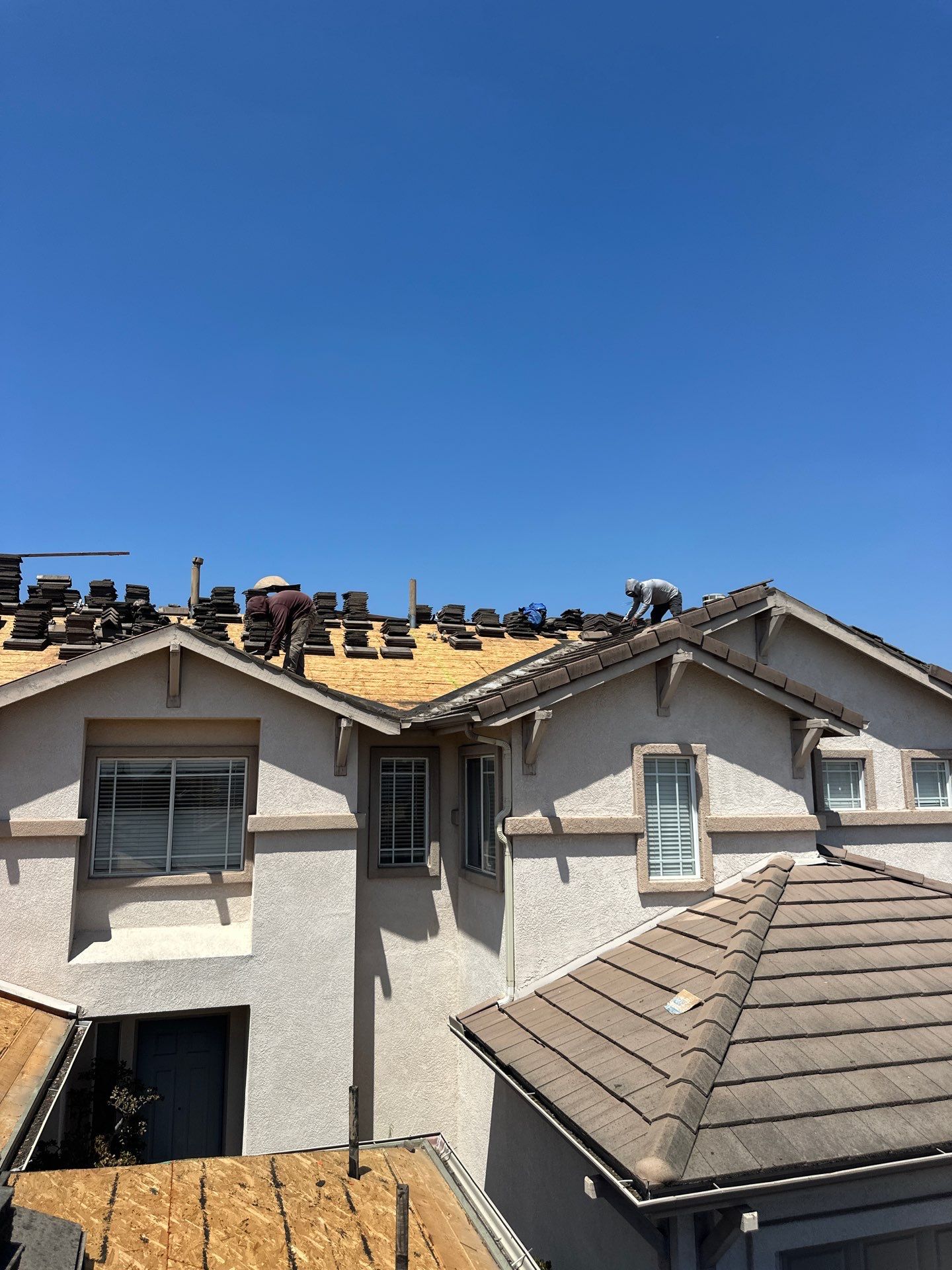 Roof Replacement - Garden Grove, CA 92840 by Epic Roof Replacement