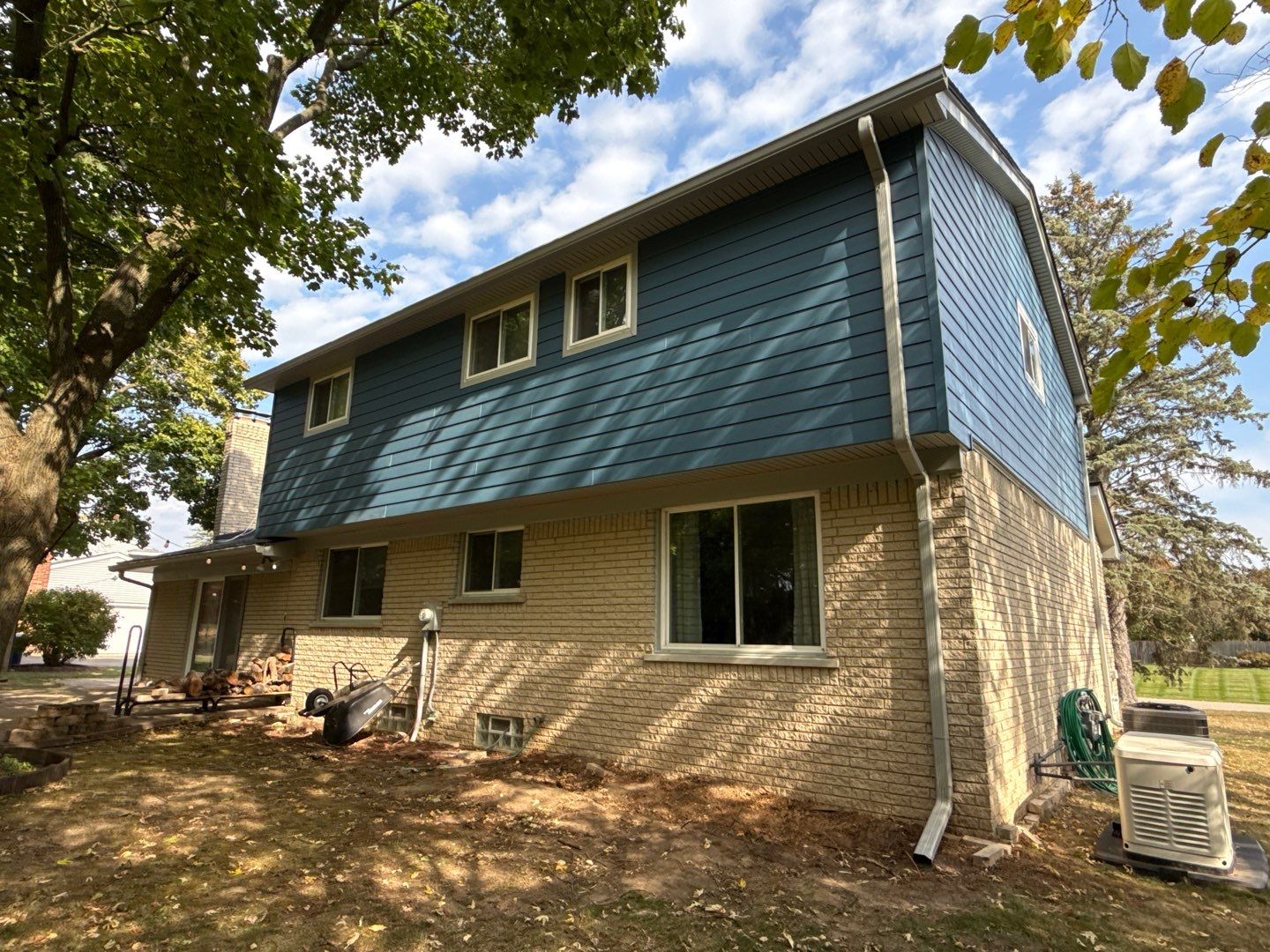 Siding Replacement using Ascend Laguna Blue by 180 Contractors
