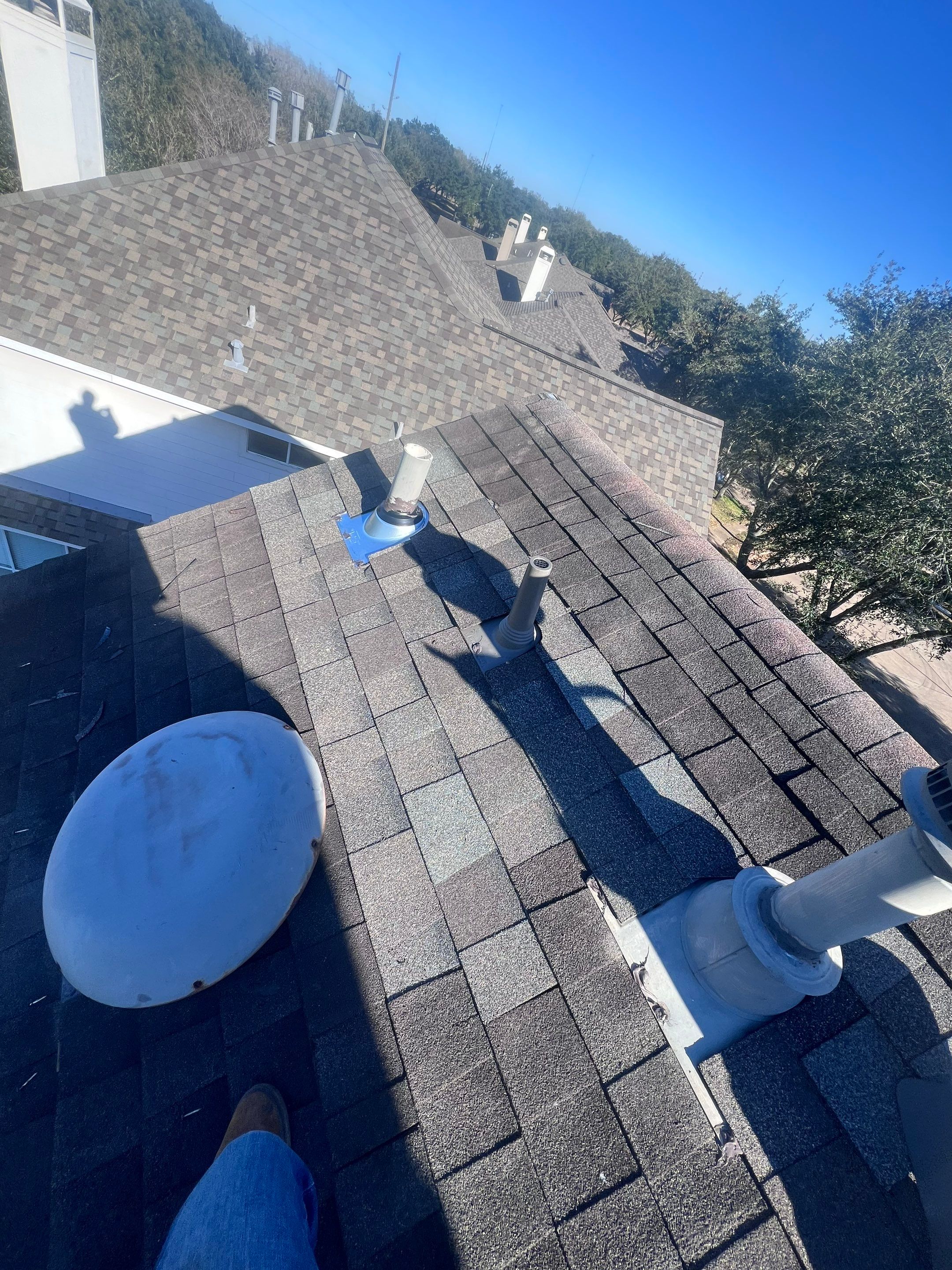 Residential Roofing Installation using Owen's Corning Duration (Lifetime) Shingles by Roof Repair Company
