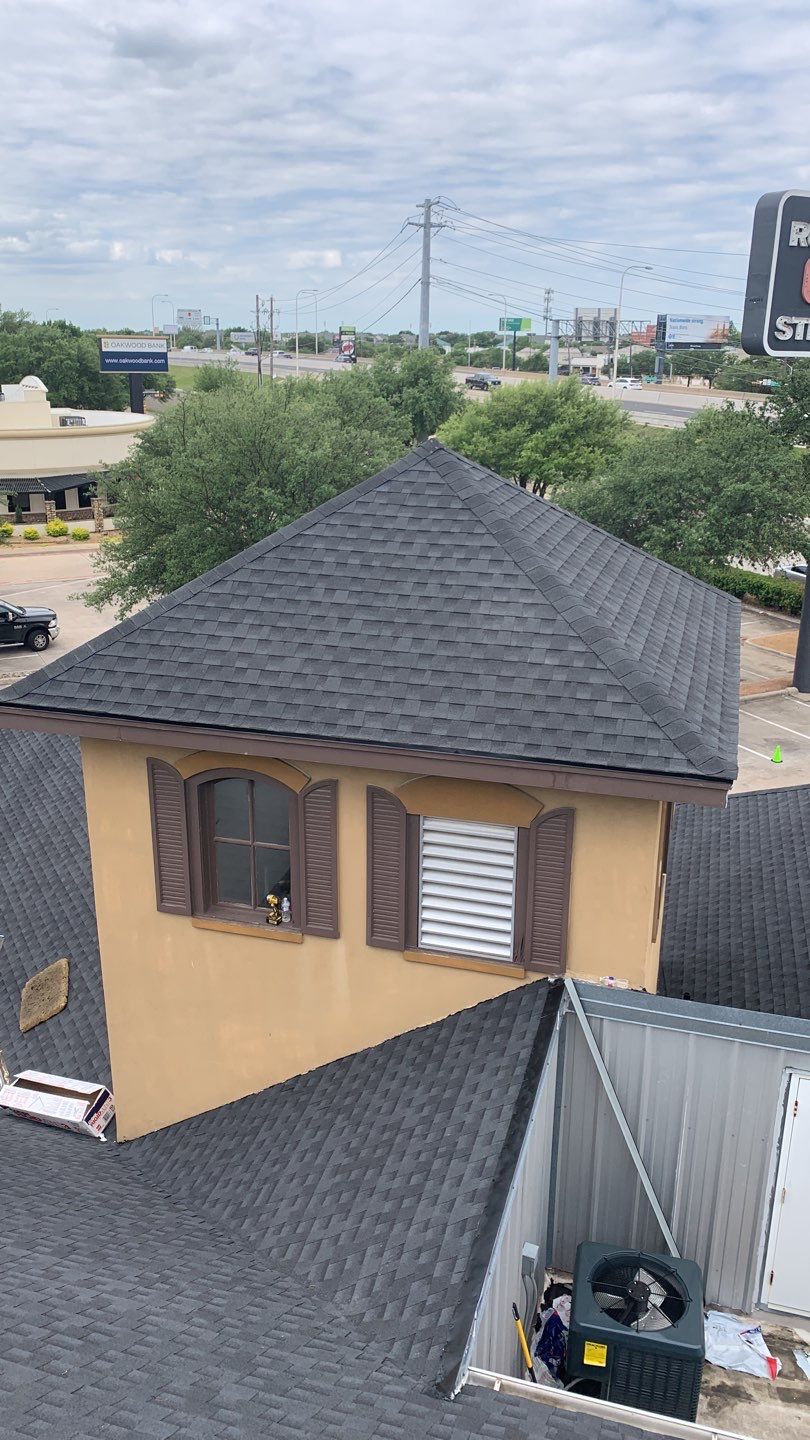 GAF HDZ - Charcoal by Elite Roofing LLC
