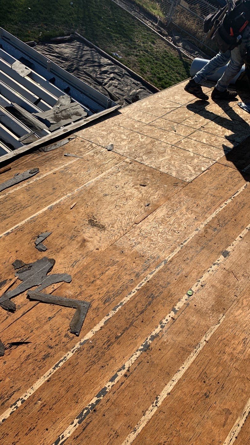 Boise single level roofing installation using Owens Corning Oakridge in Estate Grey by ID Roofing LLC