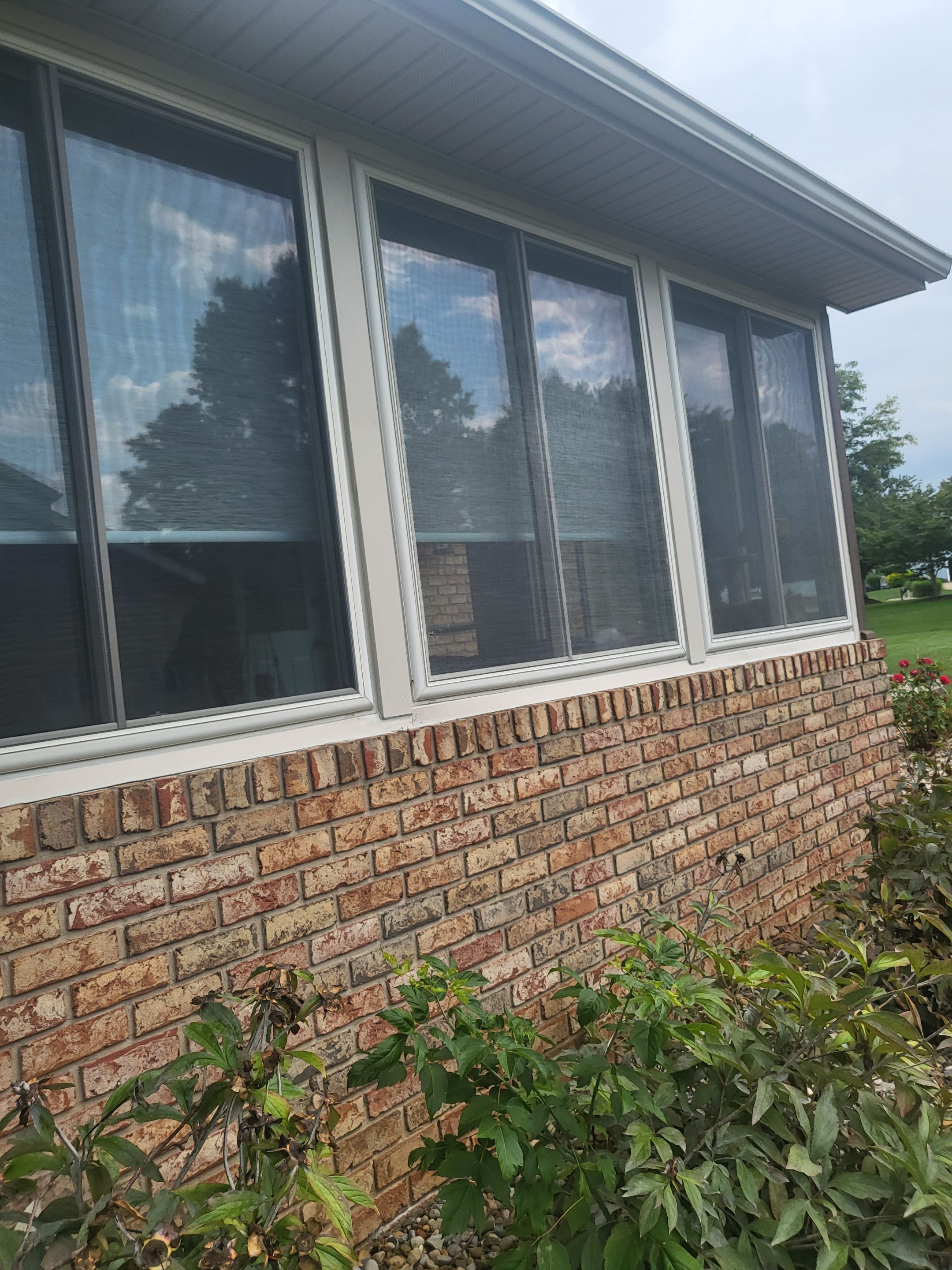 ATLAS PINNACLE COLOR: MAJESTIC SHAKE by Eagle Eye Roofing