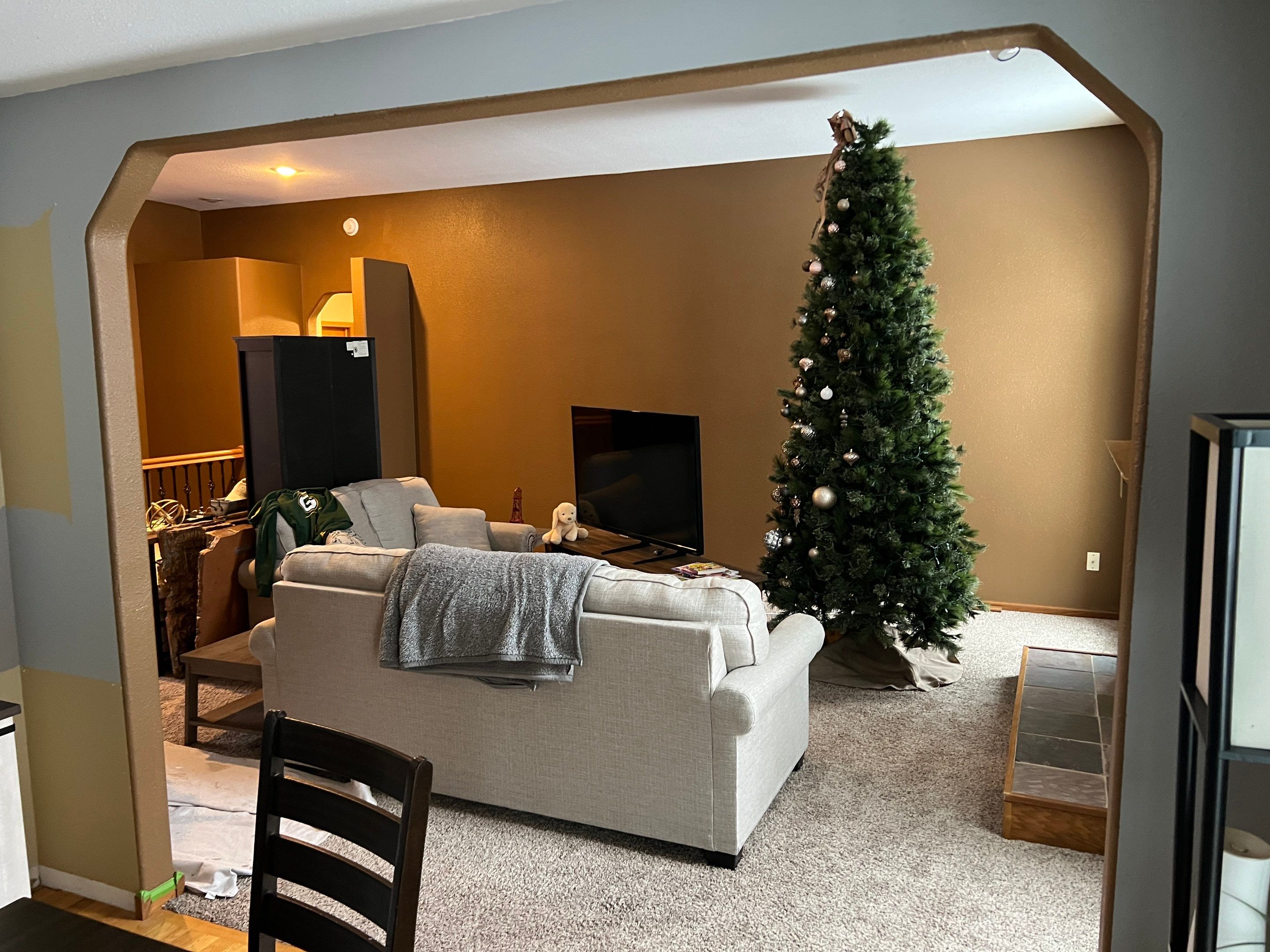 Peosta Main Floor Repaint by Grandview Painting