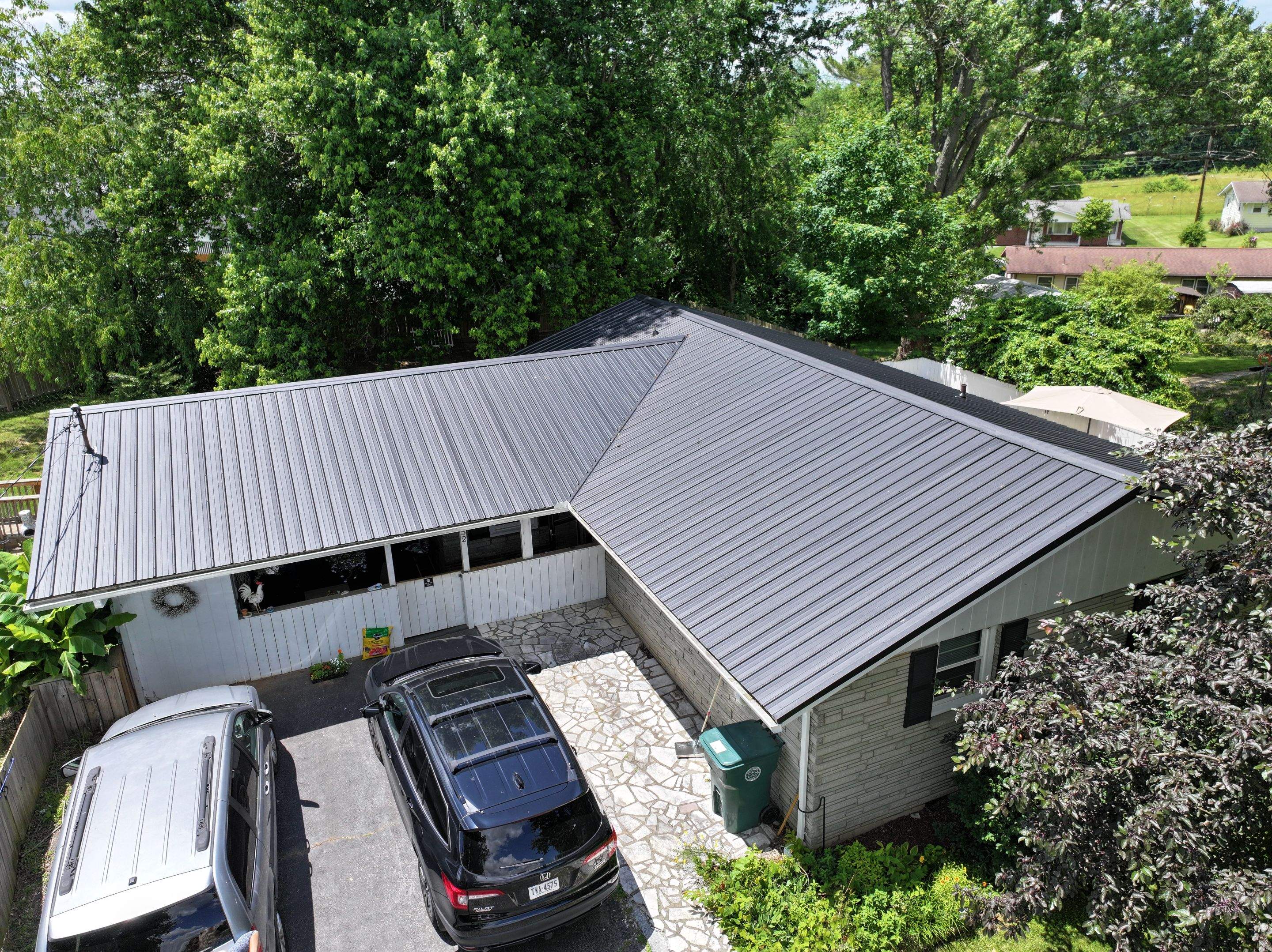 Blevins Residence by Omnia Roofing