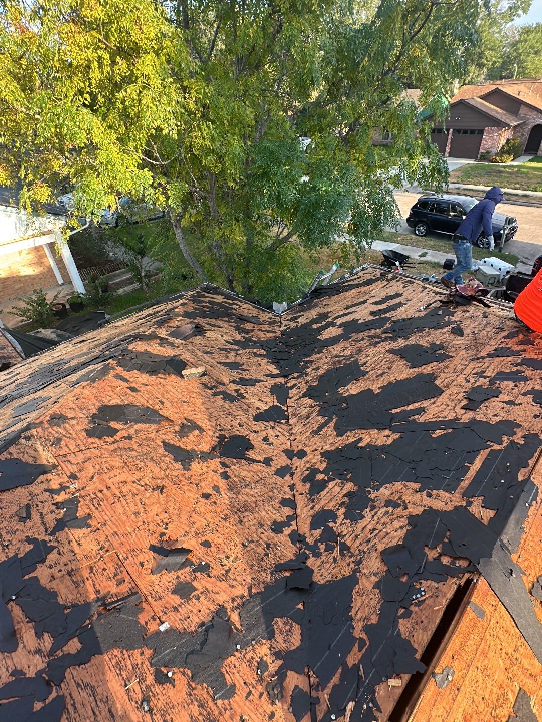 Residential Roofing Installation using Owen's Corning Duration (Lifetime) Shingles by Roof Repair Company
