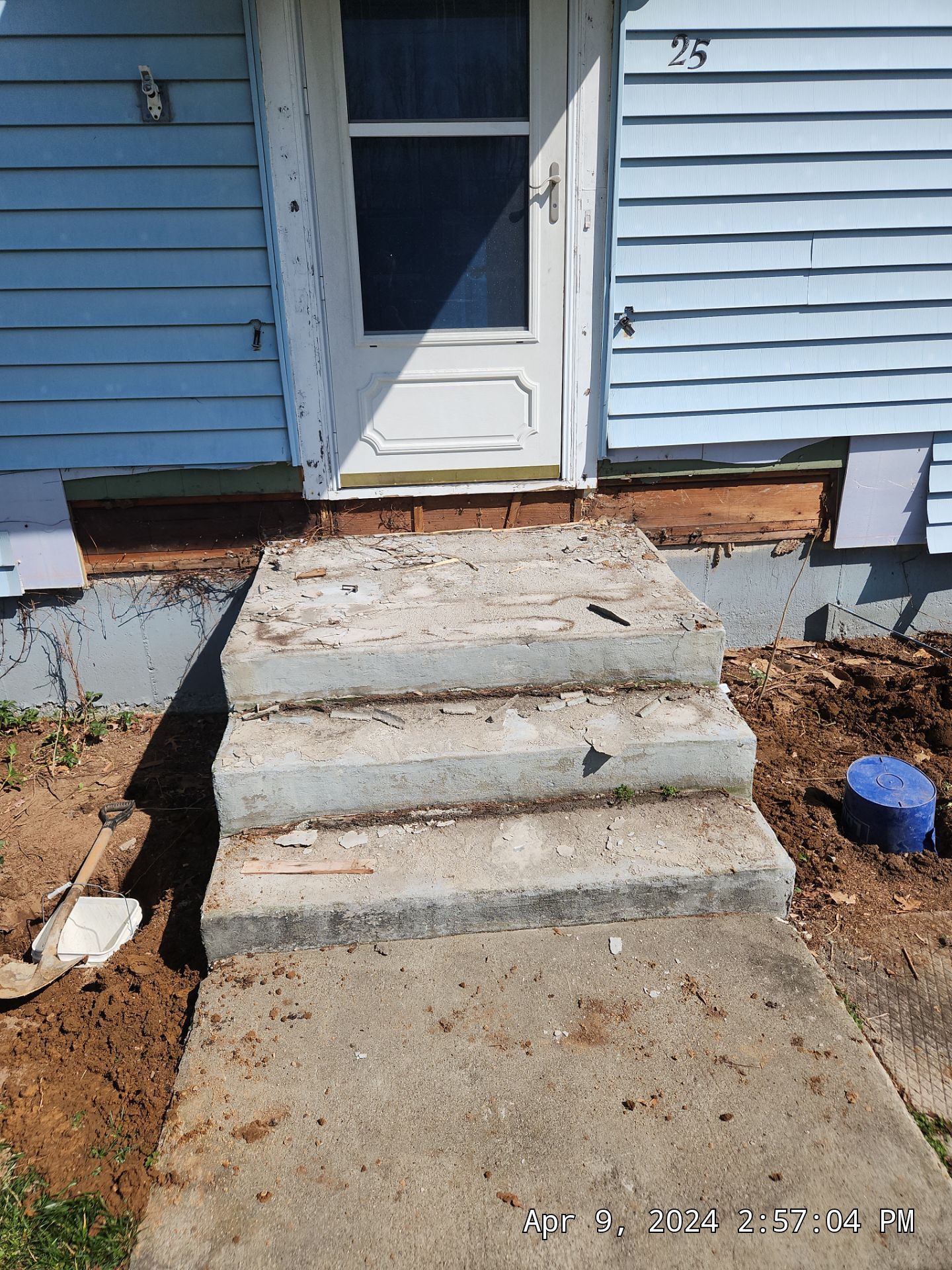 Siding Installation using Royal Building Products Carbon by A Plus Exterior