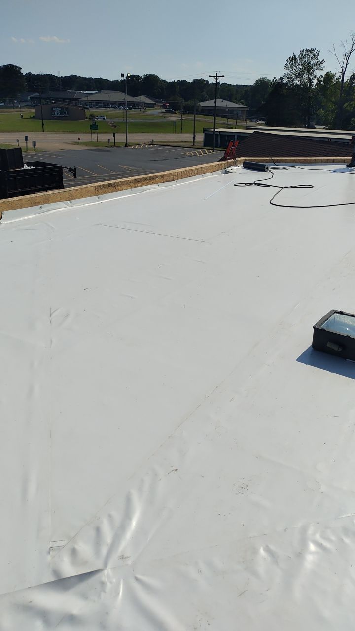First Assembly of God, De Queen, Arkansas by Hostetler Roofing