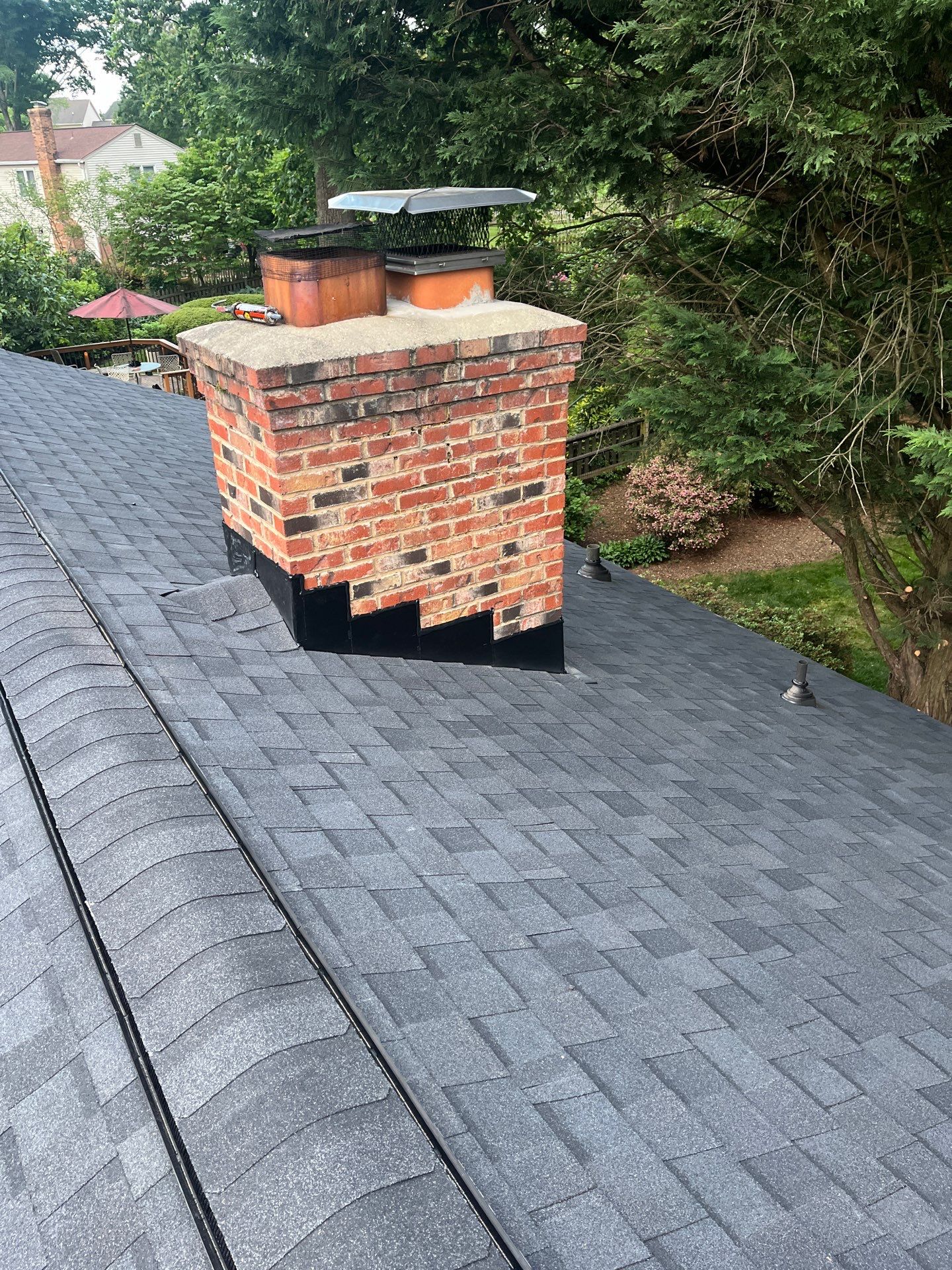 Burke: CertainTeed Landmark Designer Shingles in Moire Black by RM Banning, Inc.