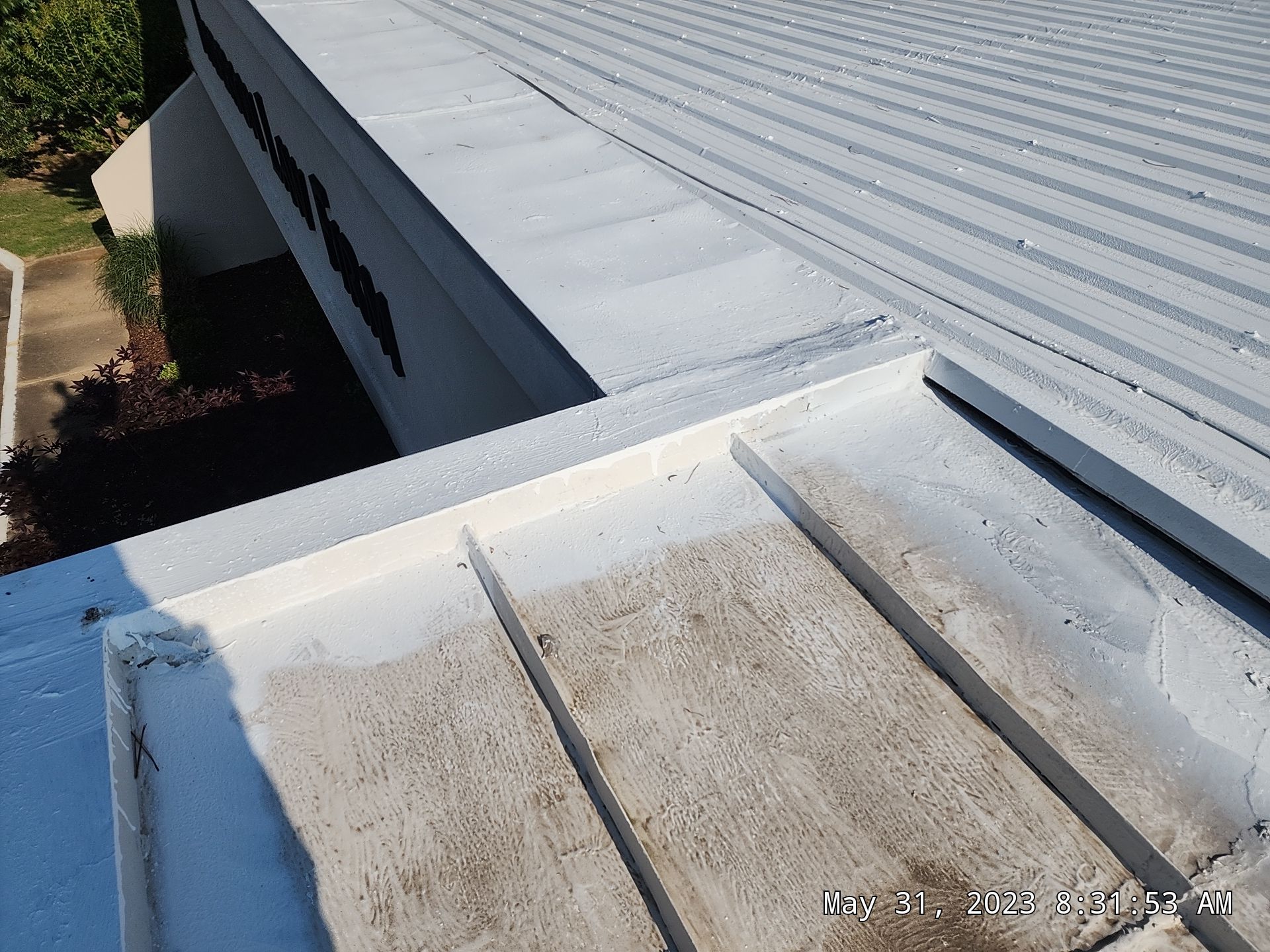 Office Building in Texarkana by Hostetler Roofing