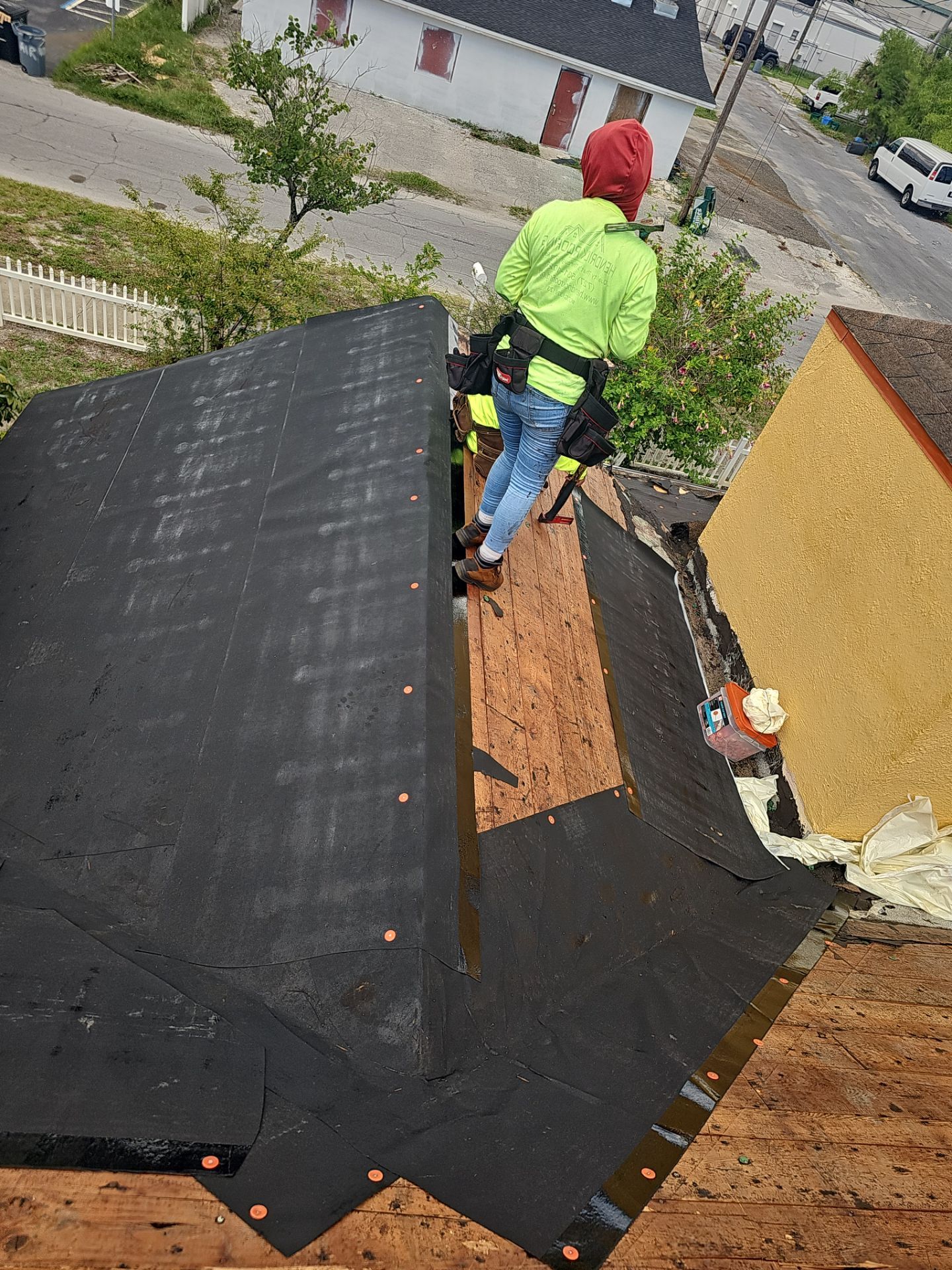 Project in Gulfport 33707 by Mitchell Roofing Company LLC 