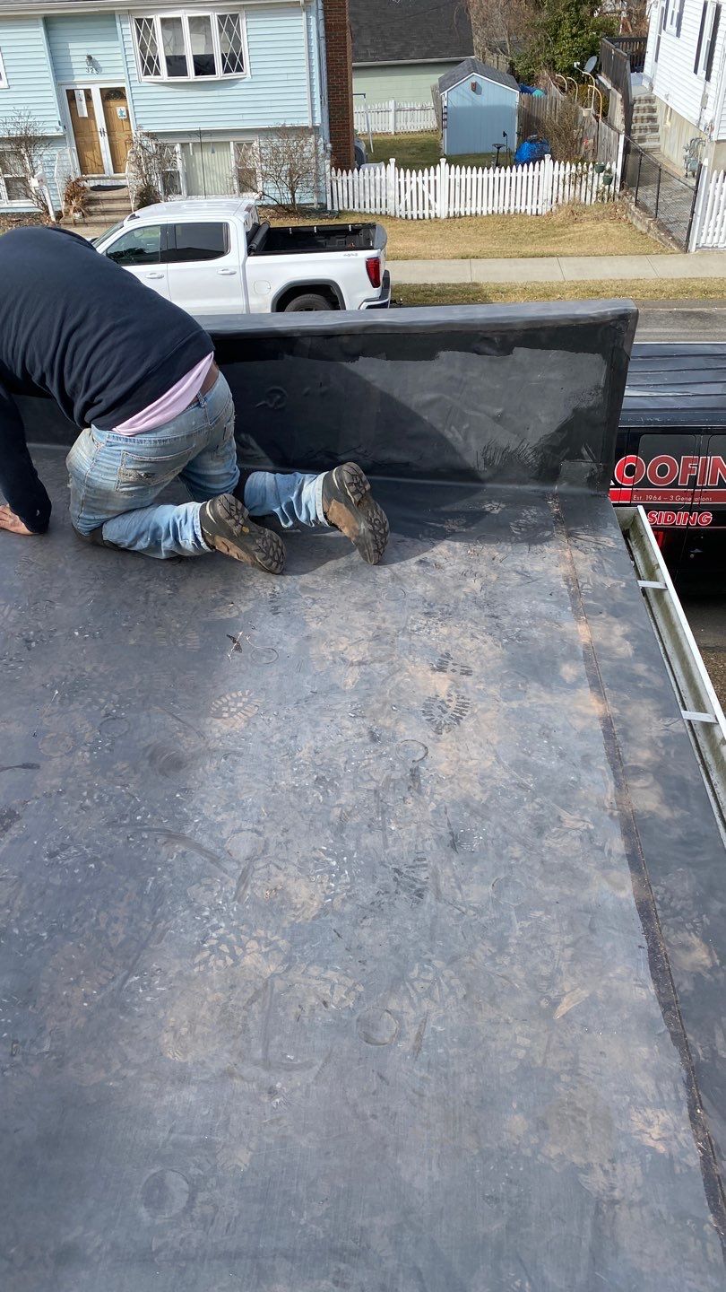 Owens Corning Duration Designer - Black Sable by A Plus Exterior