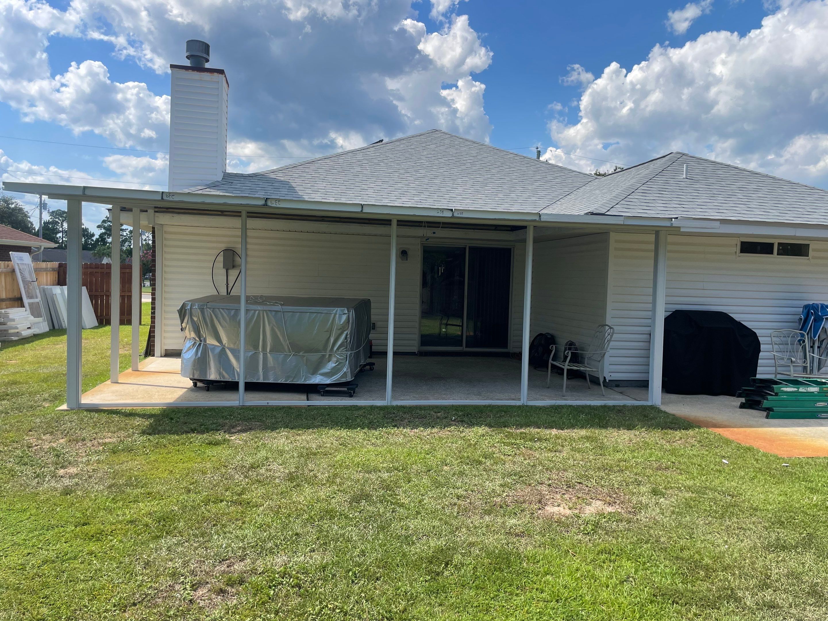 Screen Under in Navarre by Titan Sunrooms