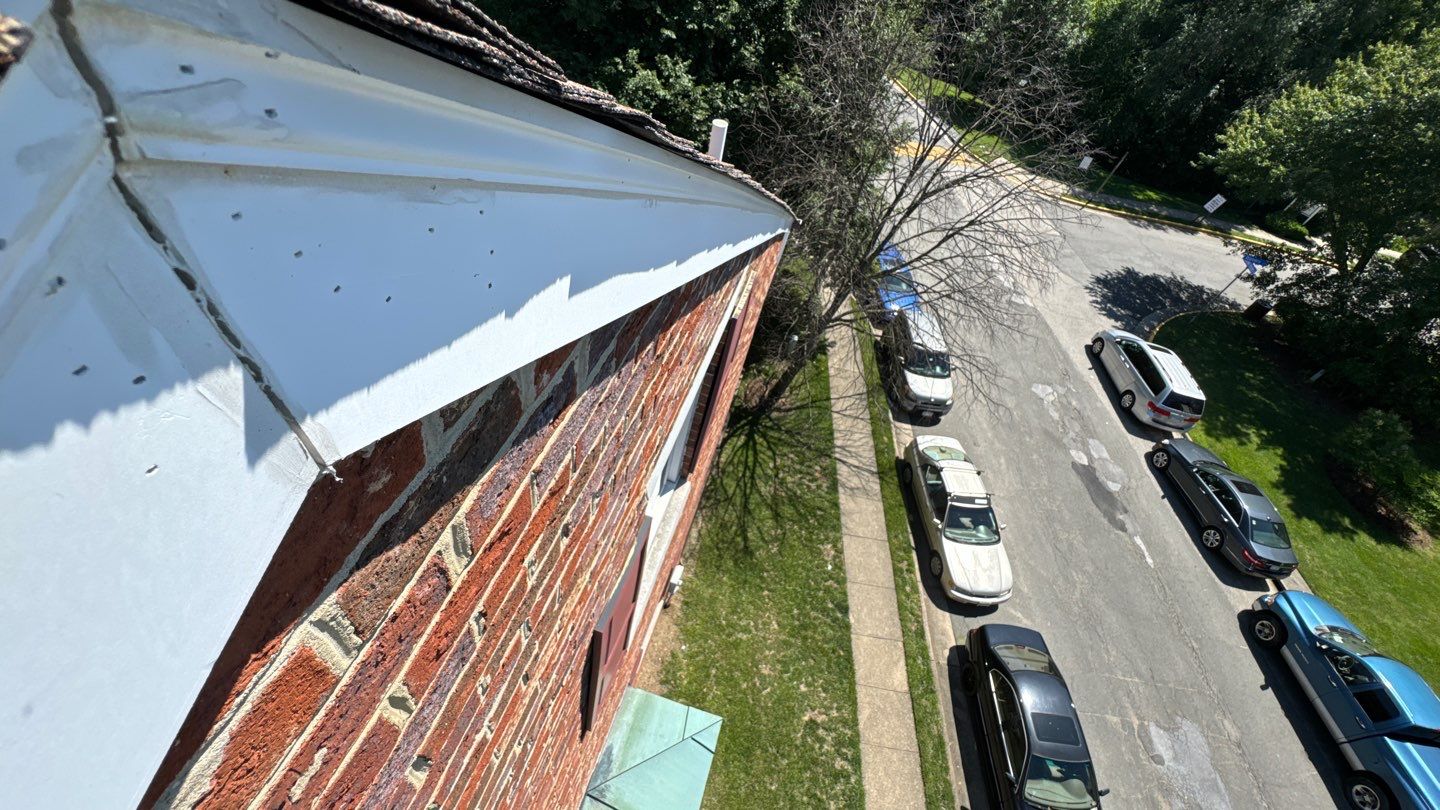 Alexandria: Roof Replacement with CertainTeed Landmark Pro in Max Def Burnt Sienna by RM Banning, Inc.