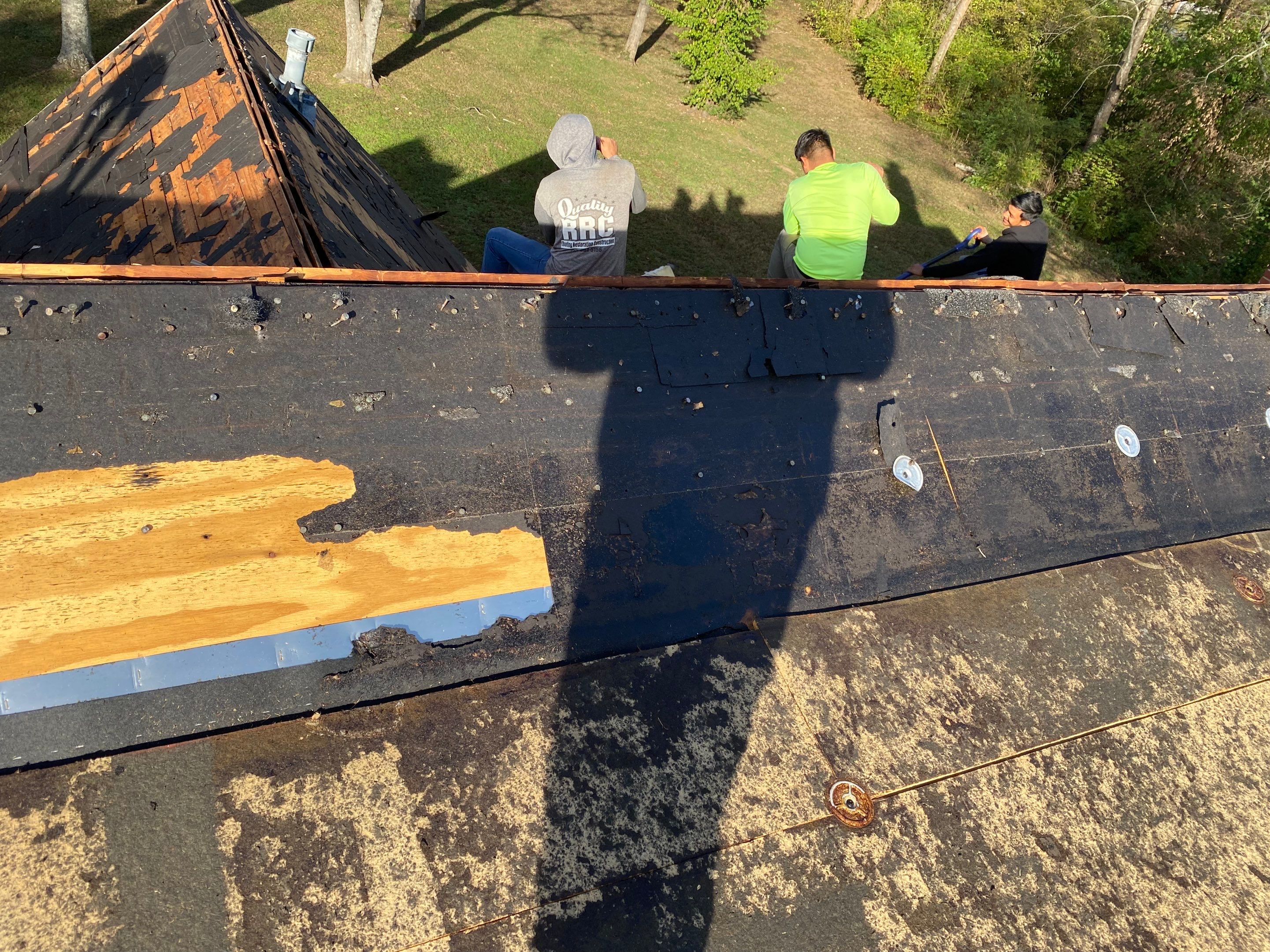 GAF Slateline Shingles with Copper Standing Seam and Flashings by Undersun Roofing 