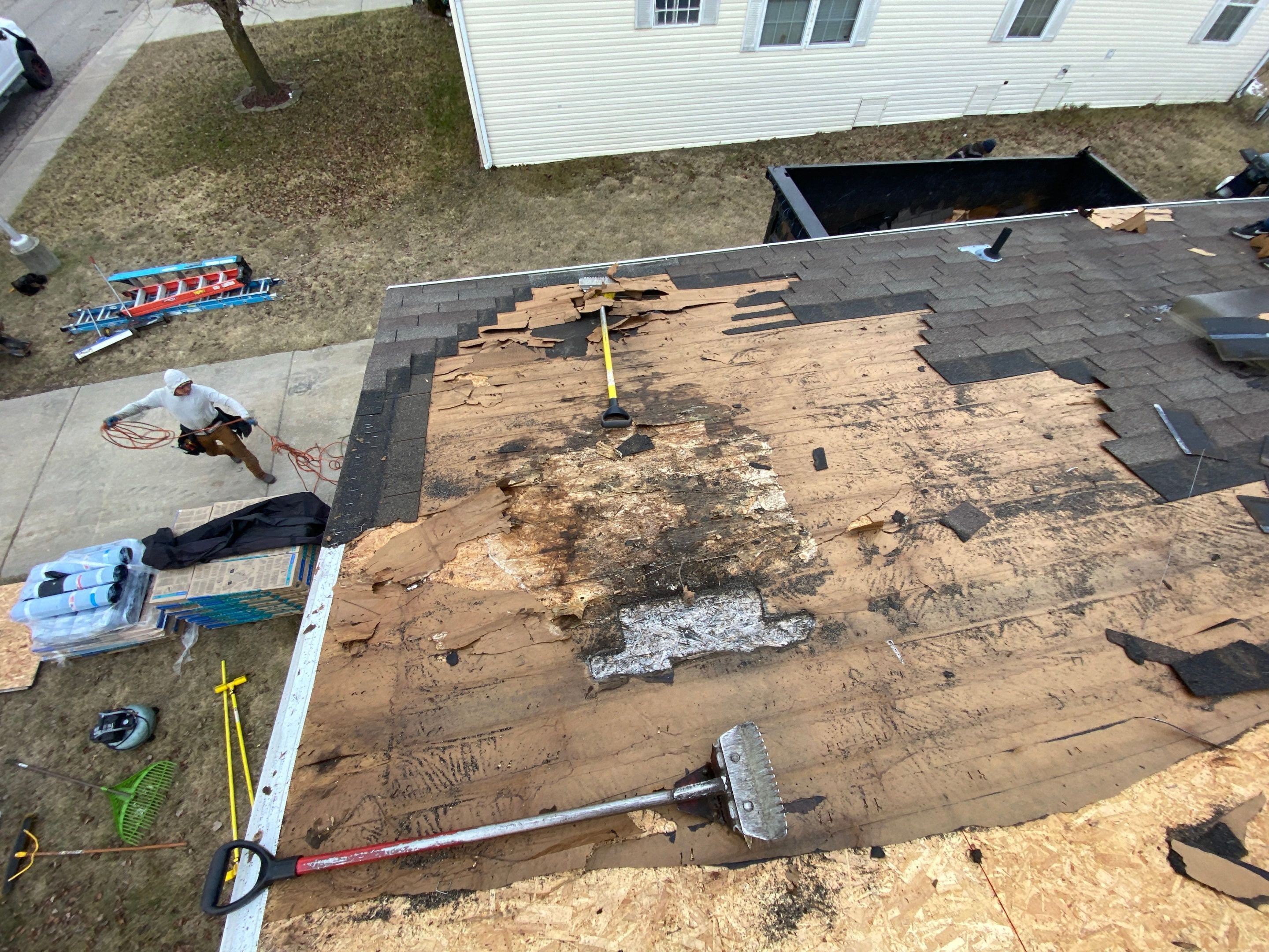Roof Replacement using CertainTeed Landmark by 180 Contractors