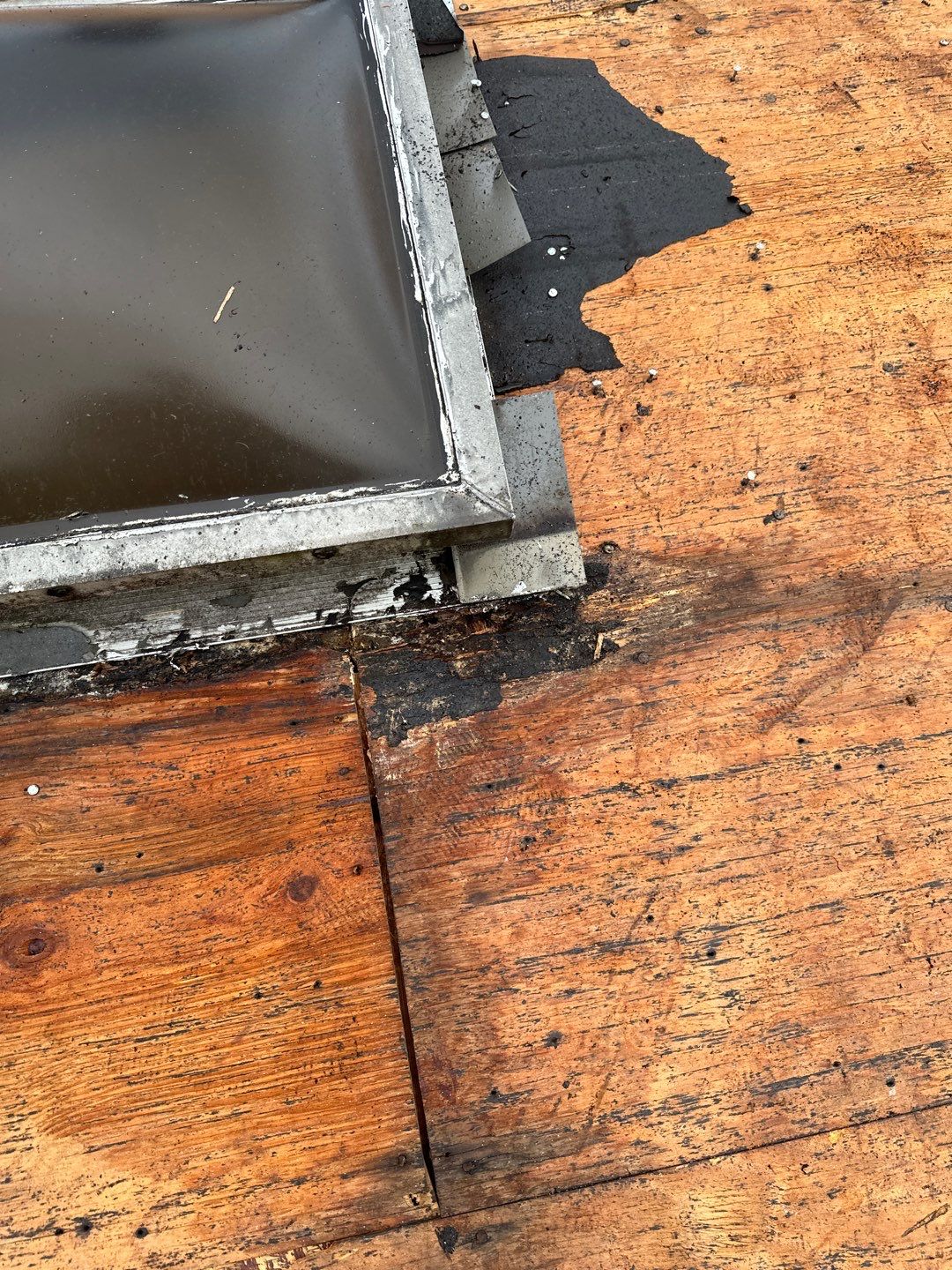 Residential Roofing Installation using Owen's Corning Duration (Lifetime) Shingles by Roof Repair Company