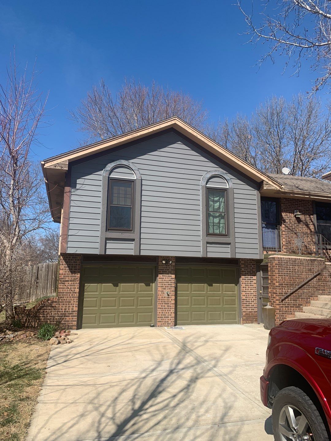 Siding Installation and Heartland Ultra install by EEC Windows, Siding & Roofing