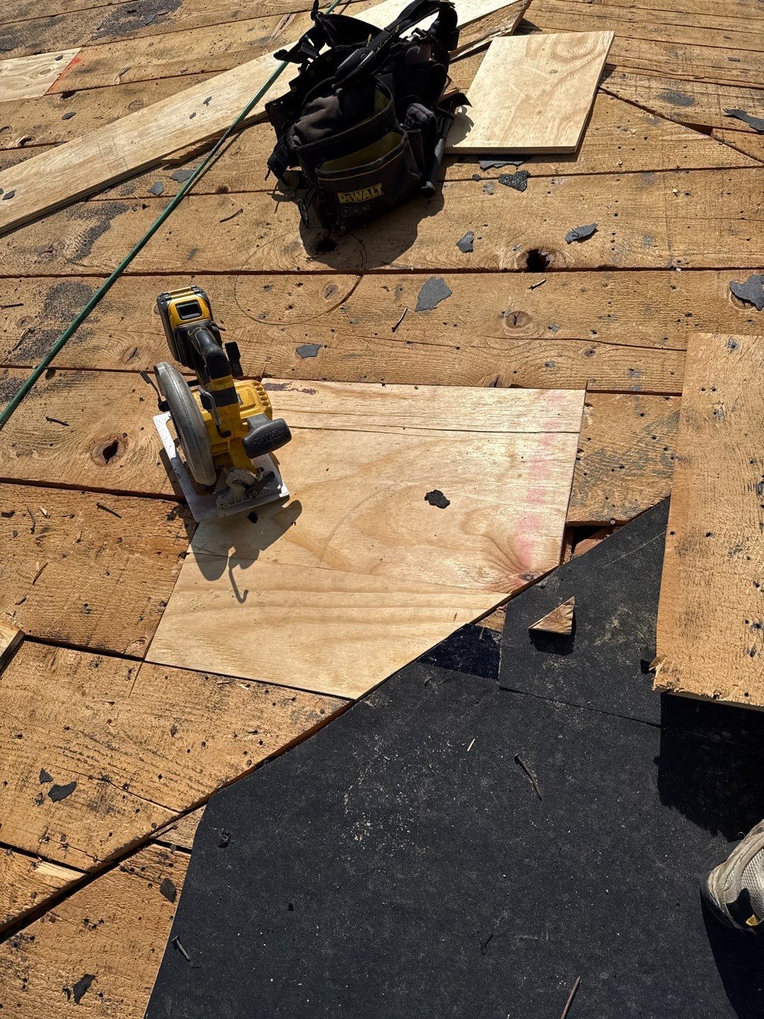 Project in Seminole 33772 by Mitchell Roofing Company LLC