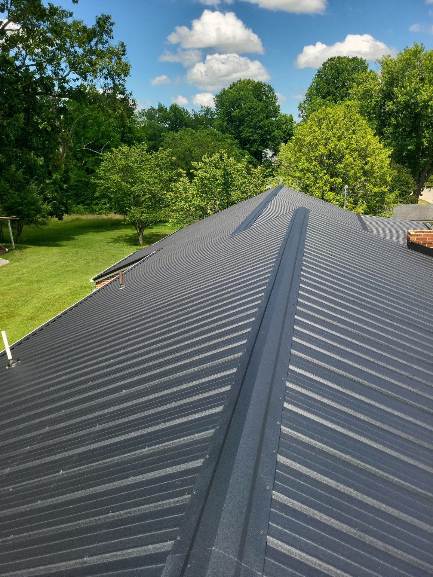 White Residence by Omnia Roofing