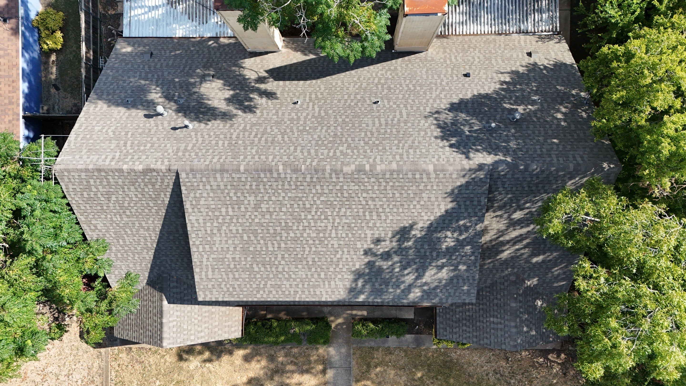 Project in Dallas by Armor Roofing | Exteriors