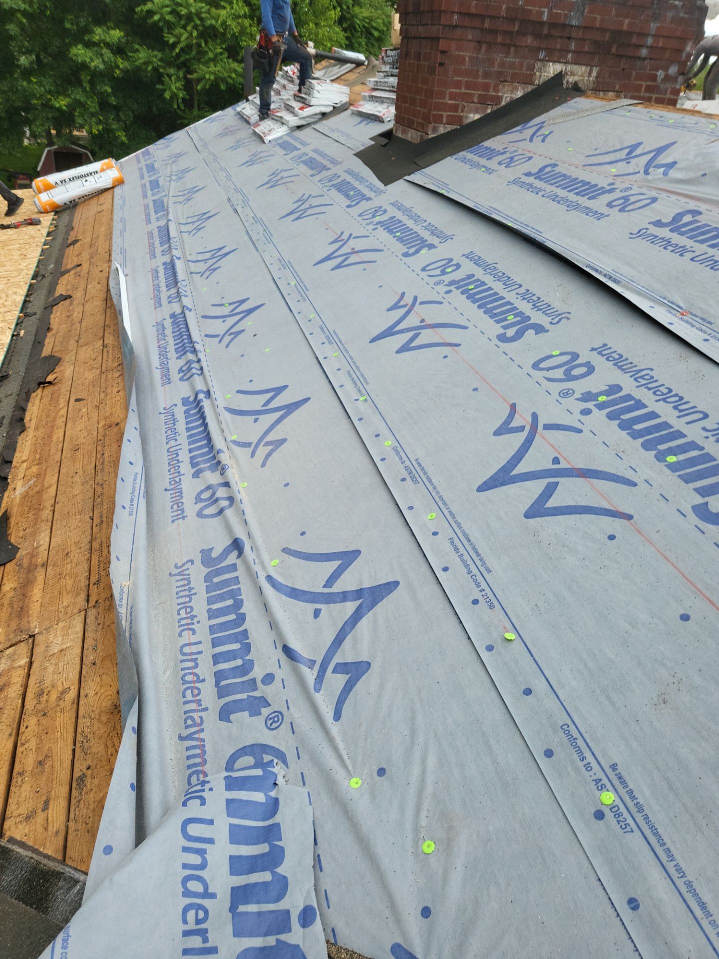 Atlas Pinnacle, Color, Oyster Shell, Drip Edge, Color, White by Eagle Eye Roofing