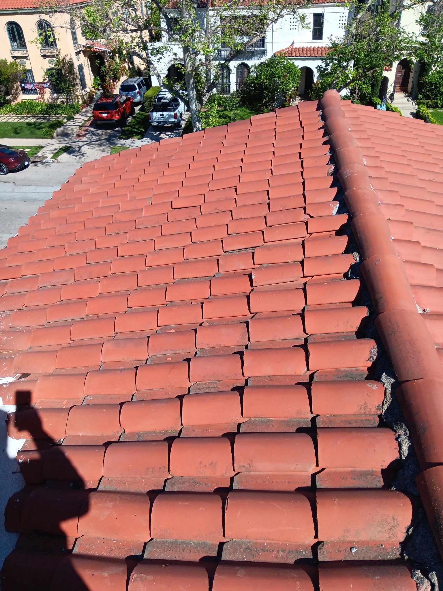 New Roof! Apartment Building in L.A.  by Hull Brothers Roofing