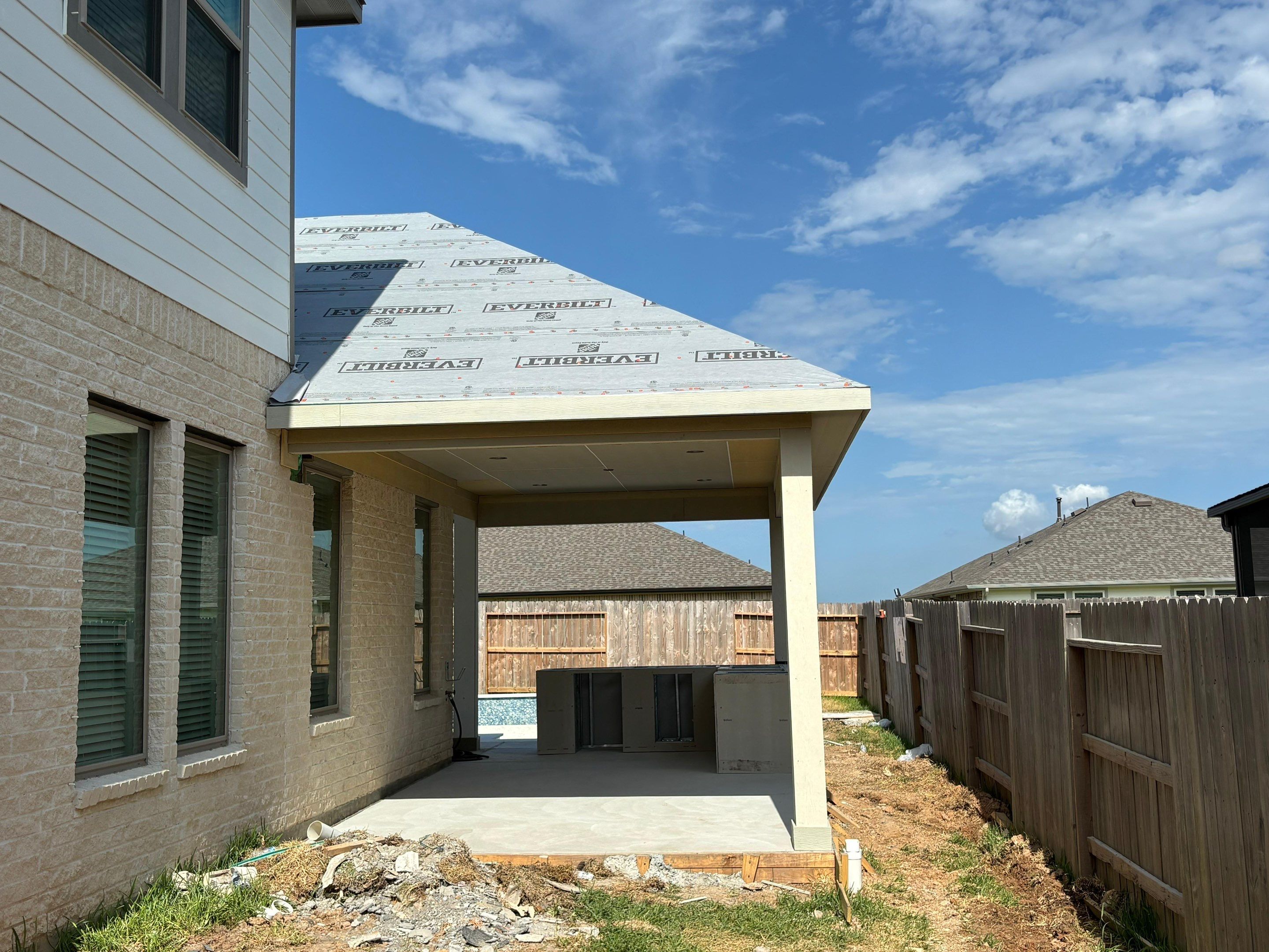 Patio and Summer Kitchen in Texas city by SophAlx LLC