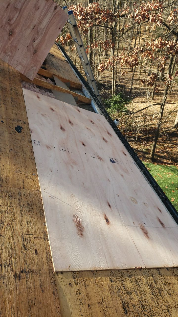 Vienna: Certainteed Landmark Pro Designer Shingles in Max Def Driftwood by RM Banning, Inc.