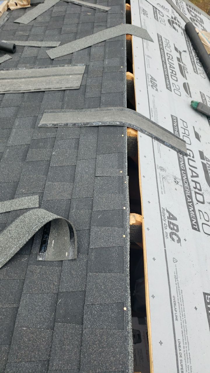 Manassas: CertainTeed Landmark Designer Shingles in Charcoal Black by RM Banning, Inc.