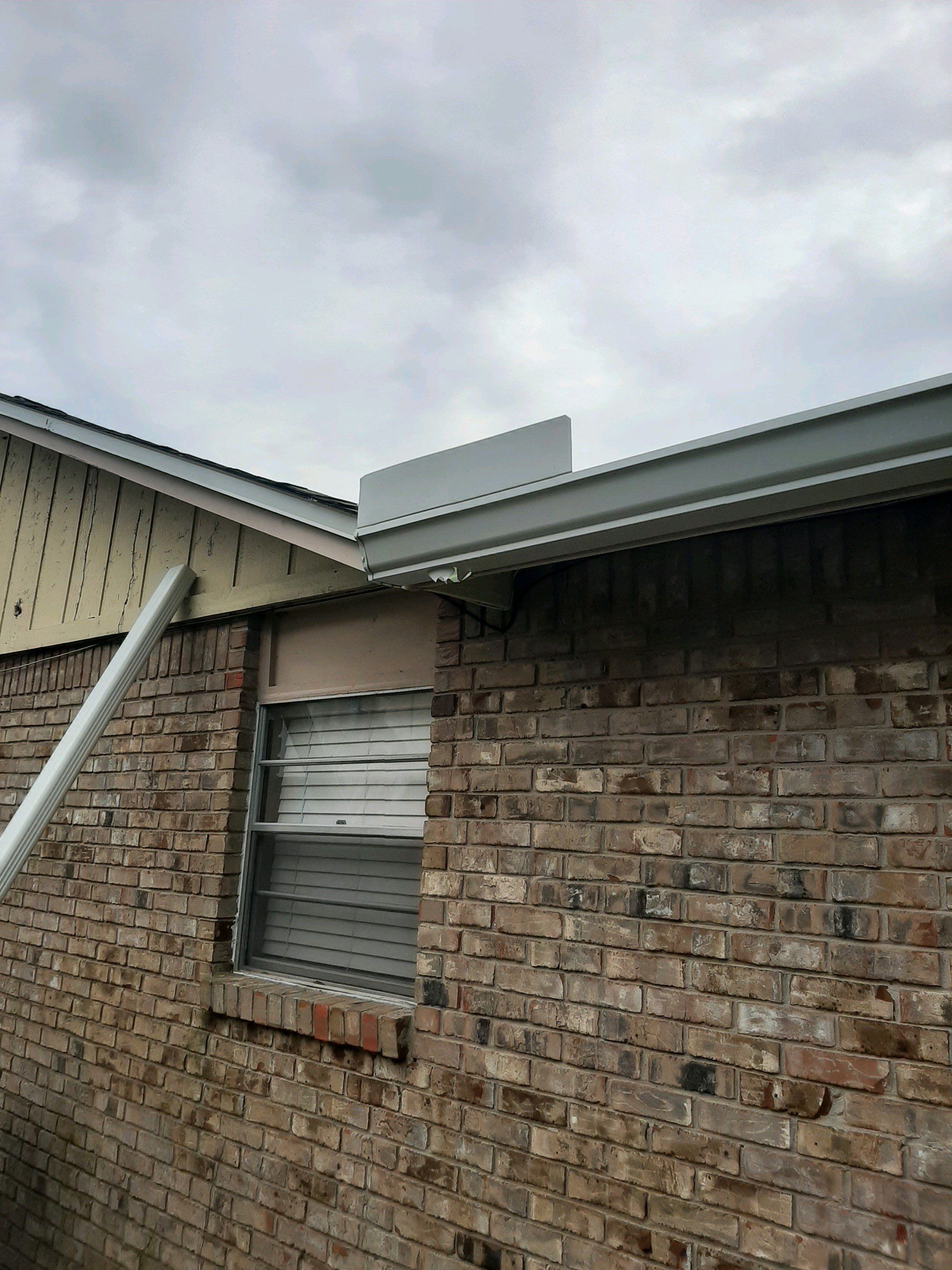 Gutter Installation using K-Style Seamless Gutters by Gutter Professors