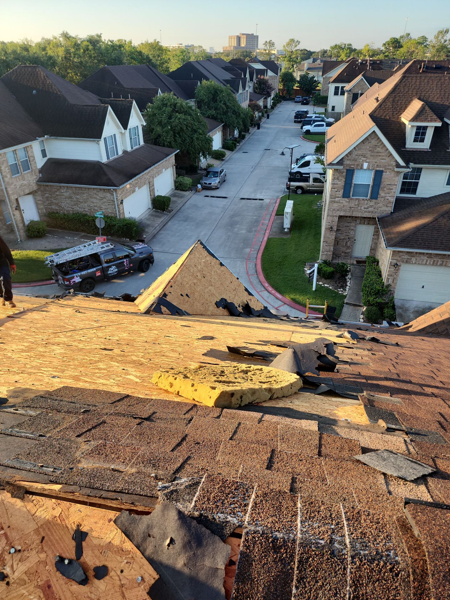 Residential Roofing Installation using Owen's Corning Duration (Lifetime) Shingles by Roof Repair Company