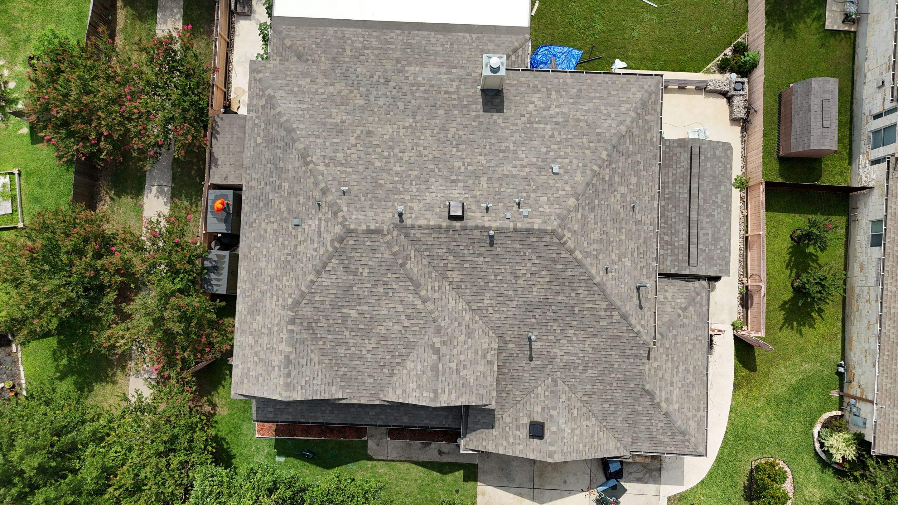 Weathered Wood - Malarkey Vista by RoofsOnly.com