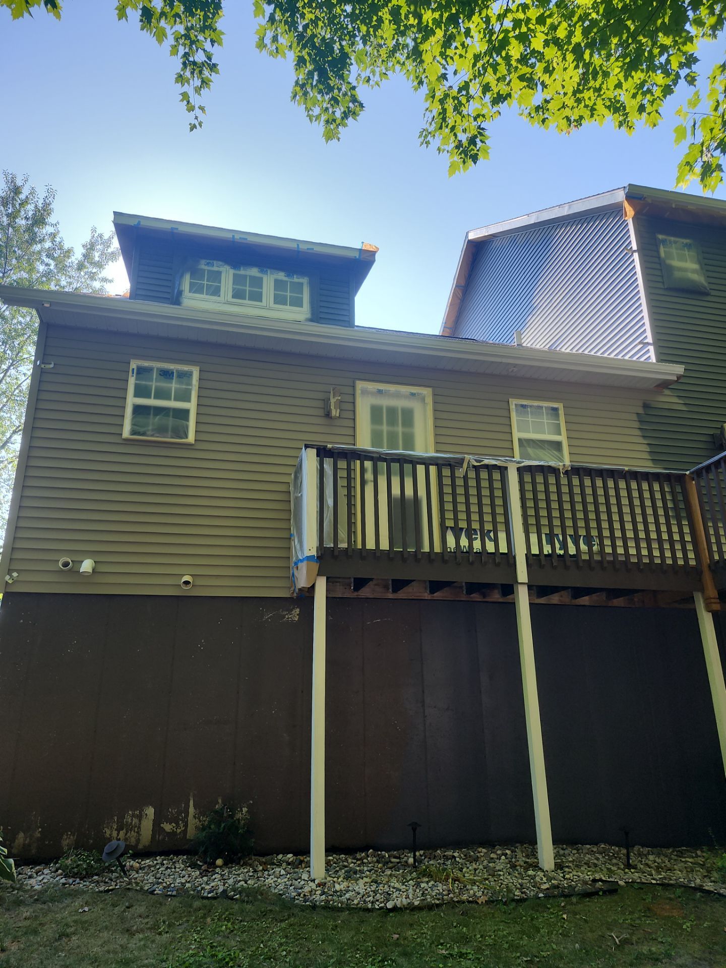 Exterior home painting. by Gordon Painting