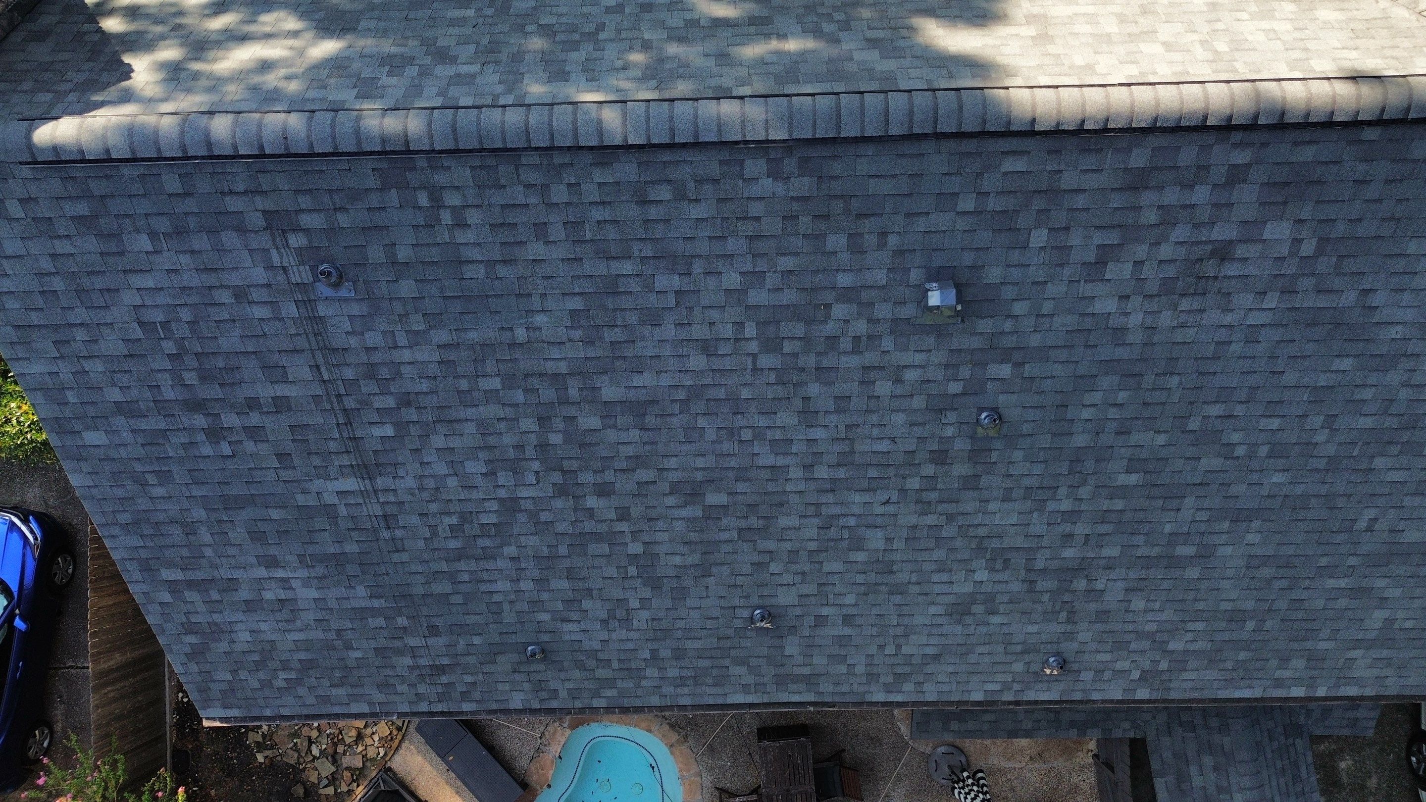 OC Oakridge Estate Gray by HHH Roofing & Construction