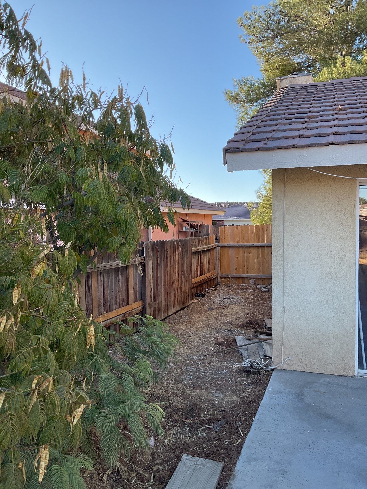 Fence Installation using Vinyl by Fence Guys Inc.