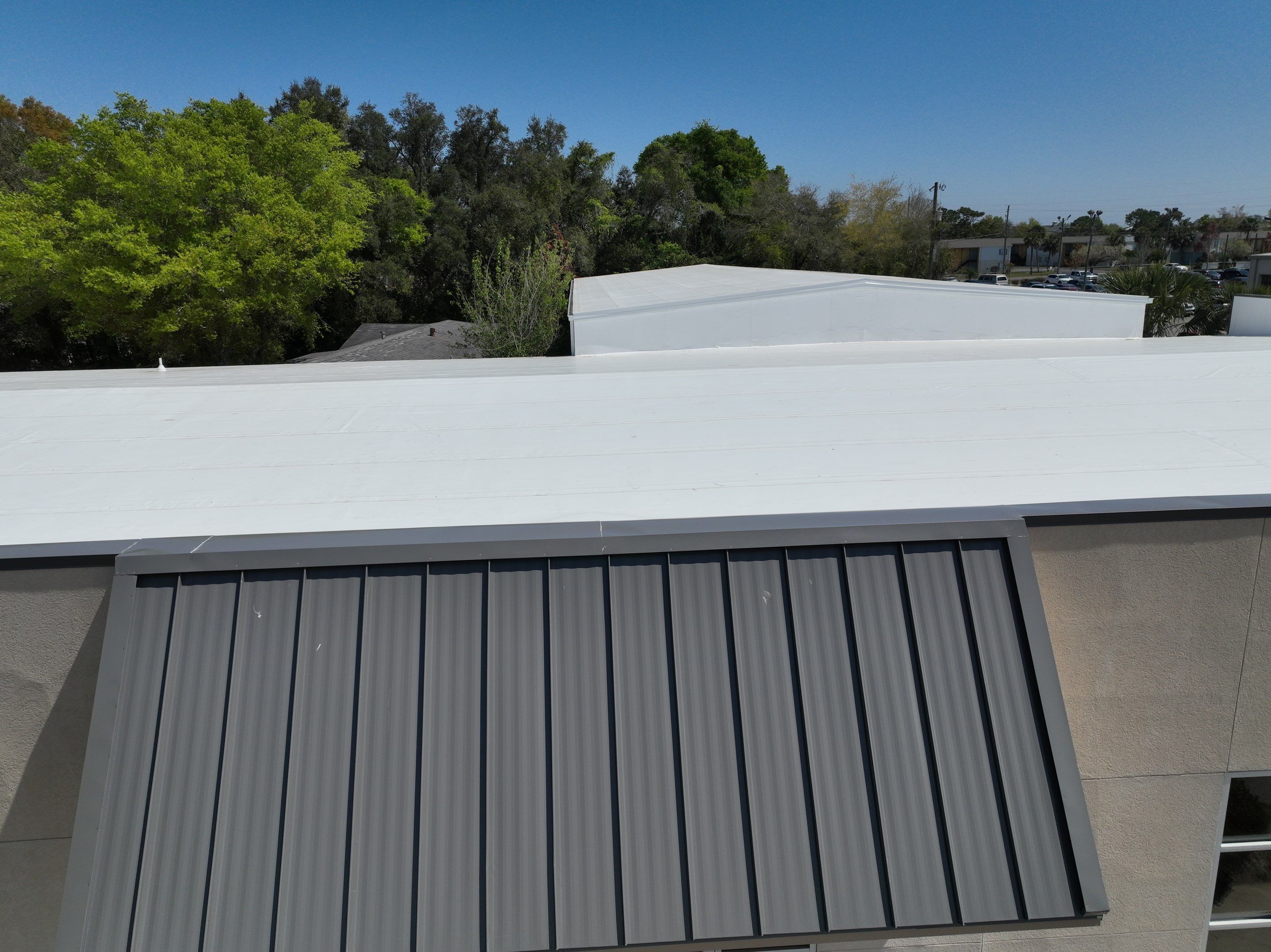 Commercial Retro-Fit Roof system by Professional Roofing Company