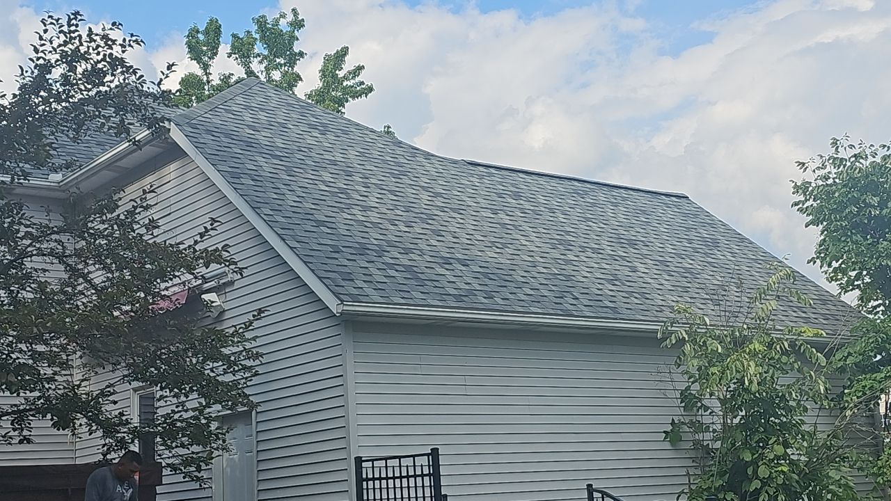 ATLAS PINNACLE COLOR: HEARTHSTONE by Eagle Eye Roofing