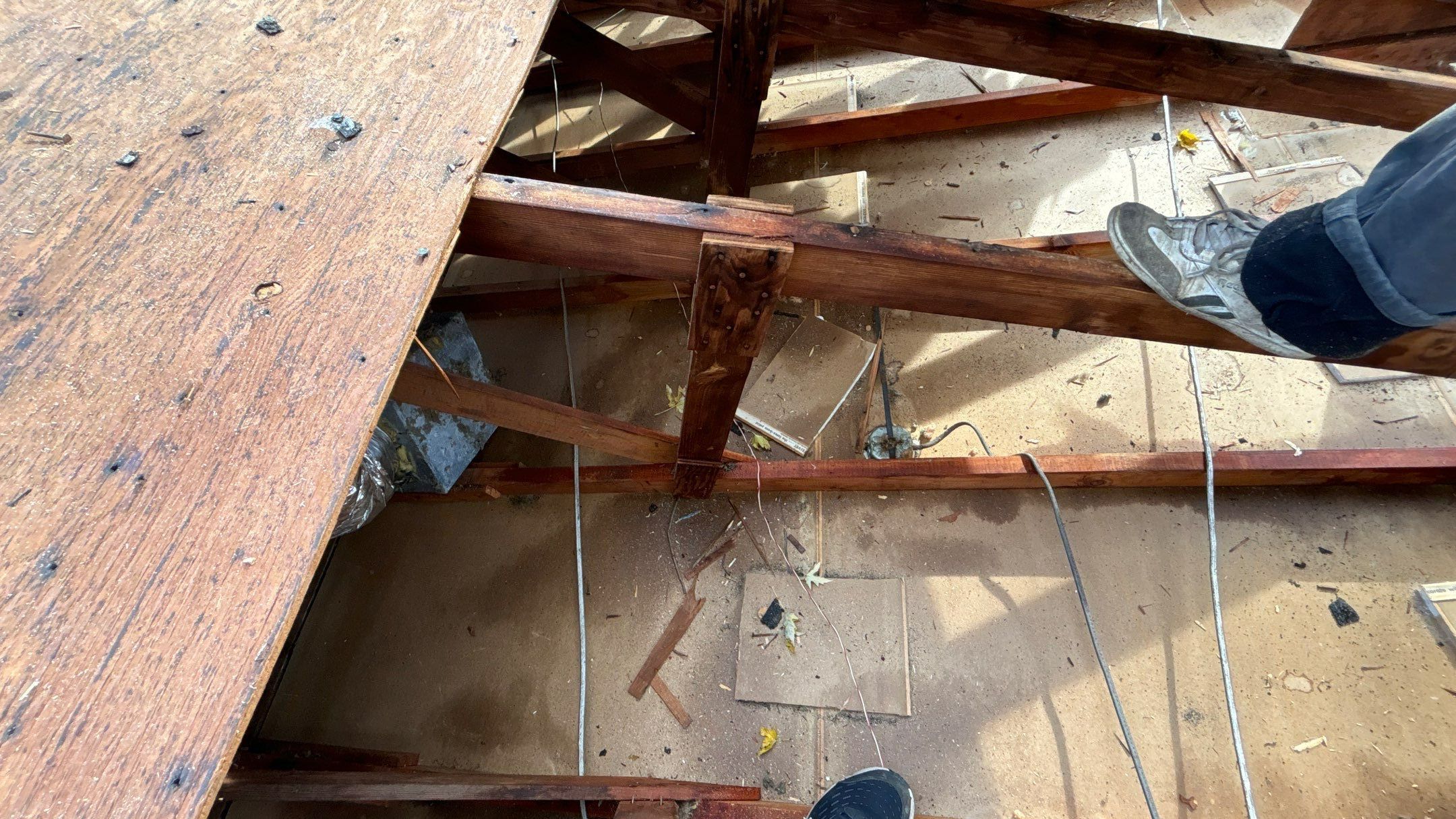 Roof Replacement using CertainTeed Landmark Driftwood by 180 Contractors