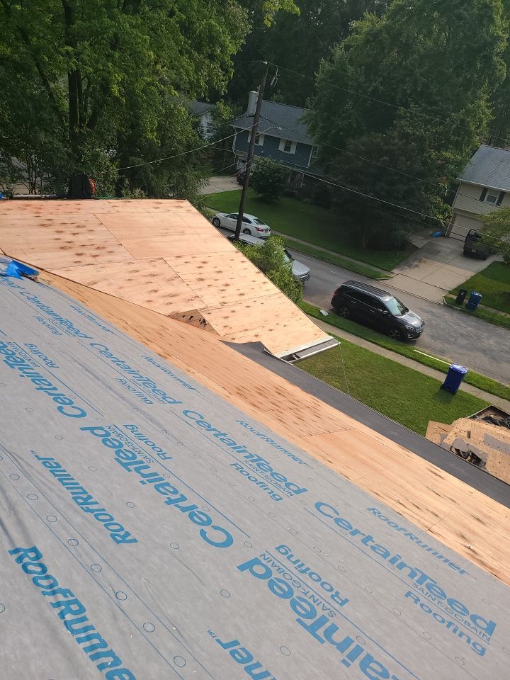 Alexandria: CertainTeed Landmark Pro Architectural Shingles in Max Def Shenandoah by RM Banning, Inc.