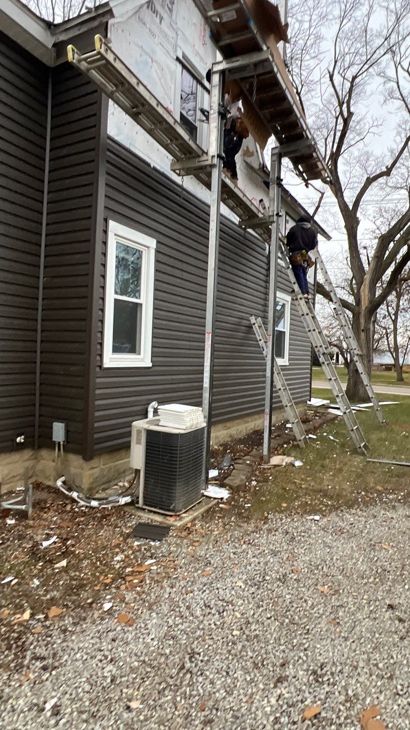 Residential fascia replacement using Exterior Portfolio 4.5 DL - Peppercorn by Nitro Roofing and Construction